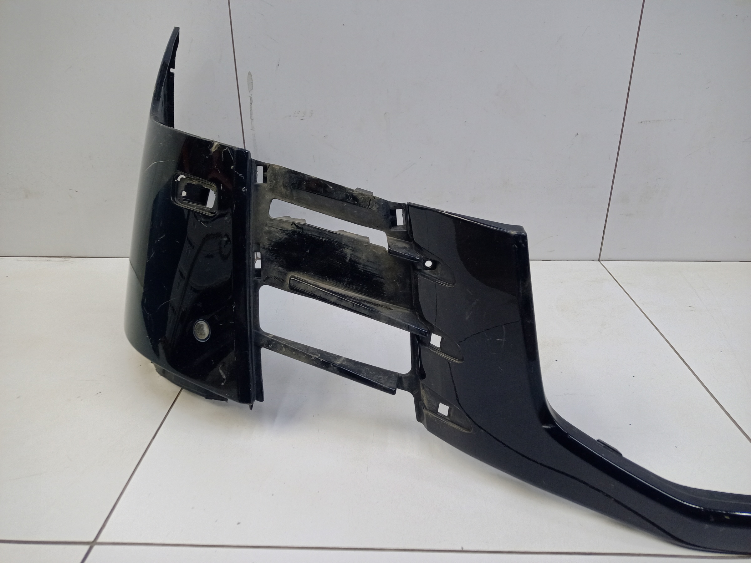 Бампер передний Toyota Land Cruiser 300