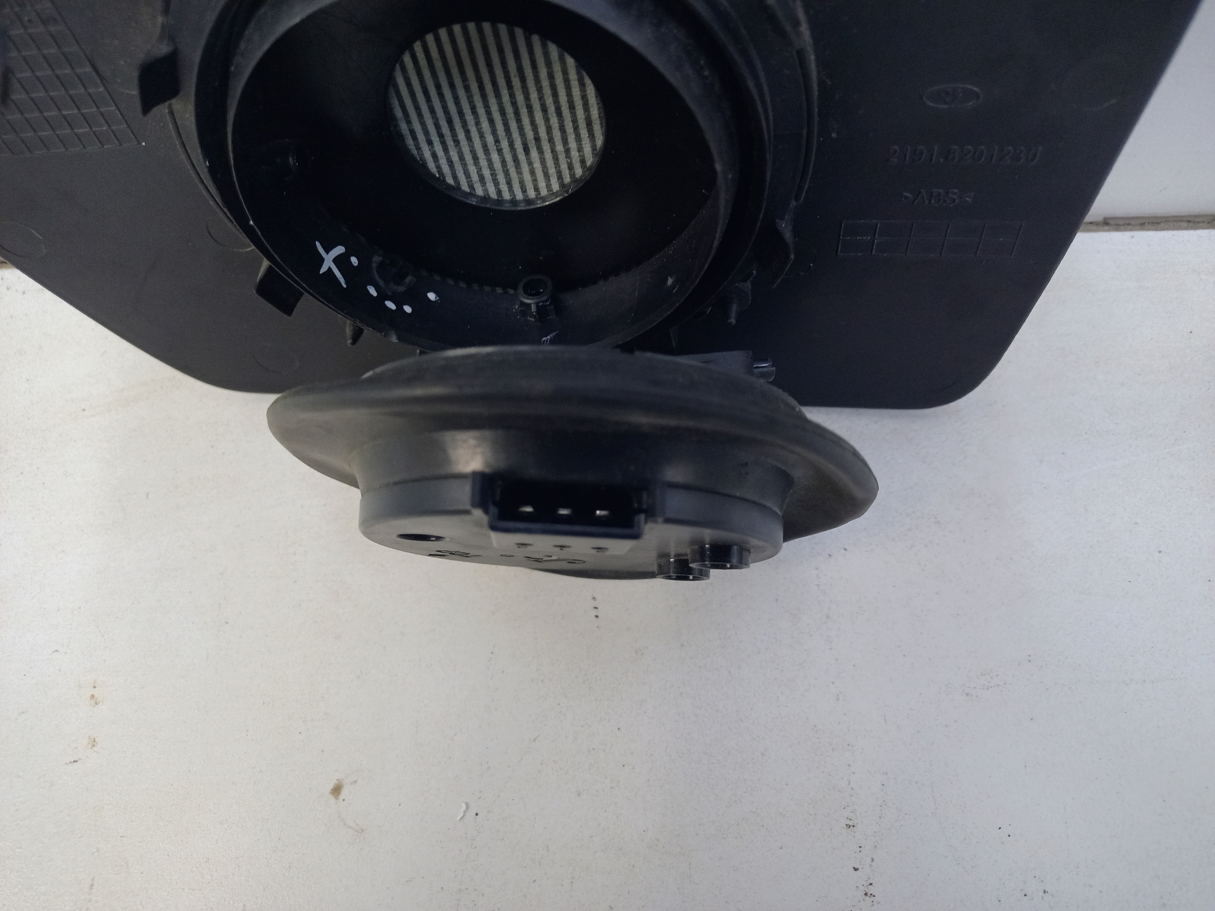 Зеркальный элемент правый Lada Granta