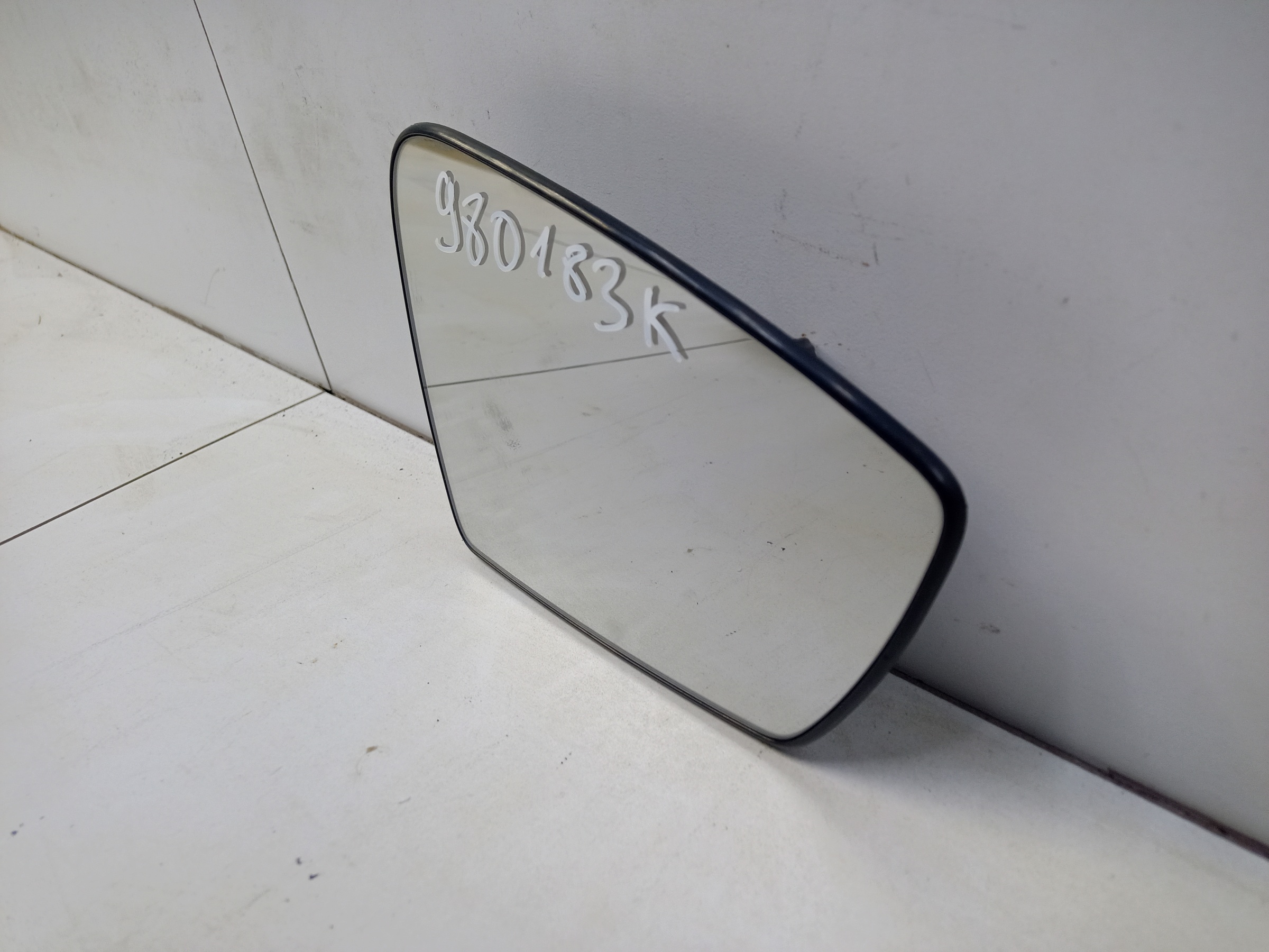 Зеркальный элемент правый Lada Granta