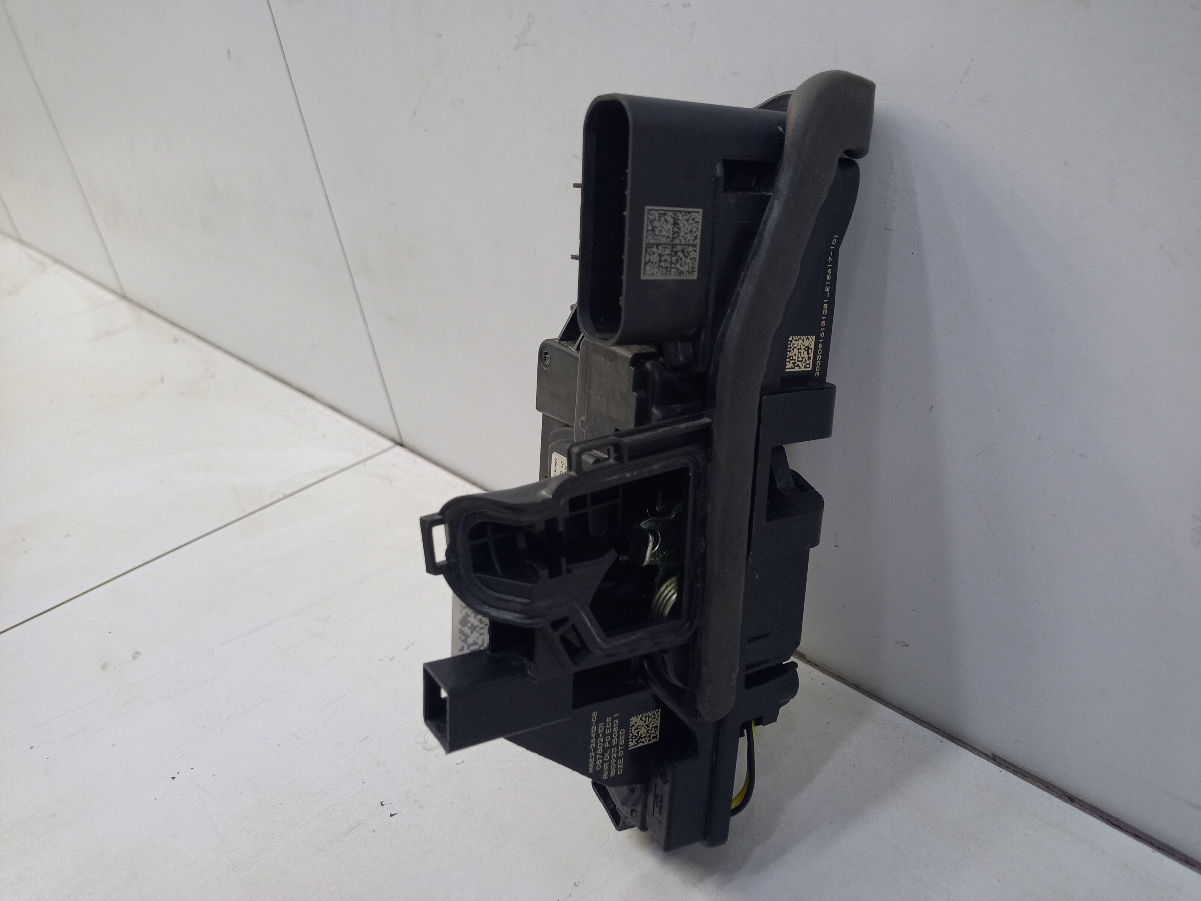 Замок двери задней правой Land Rover Range Rover 5