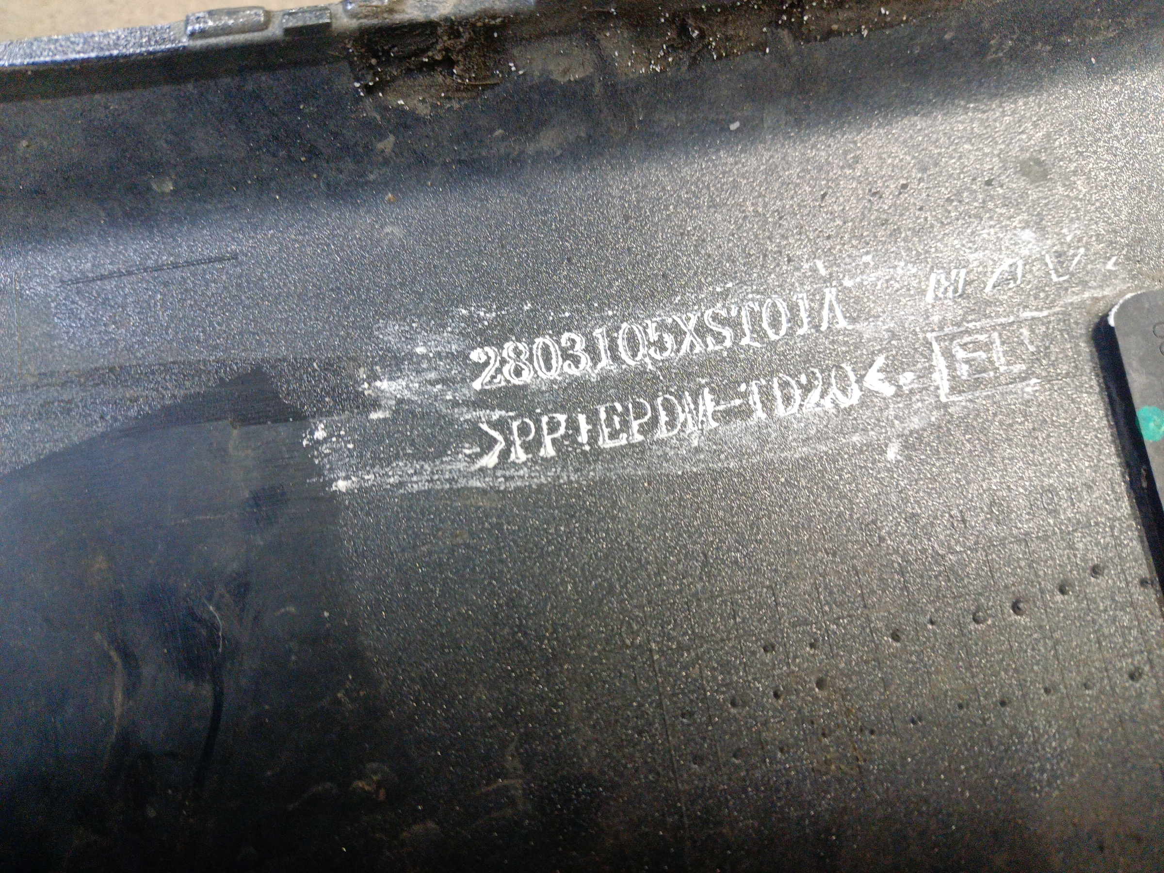 Бампер передний Haval Jolion Restail с отверстиями под накладки