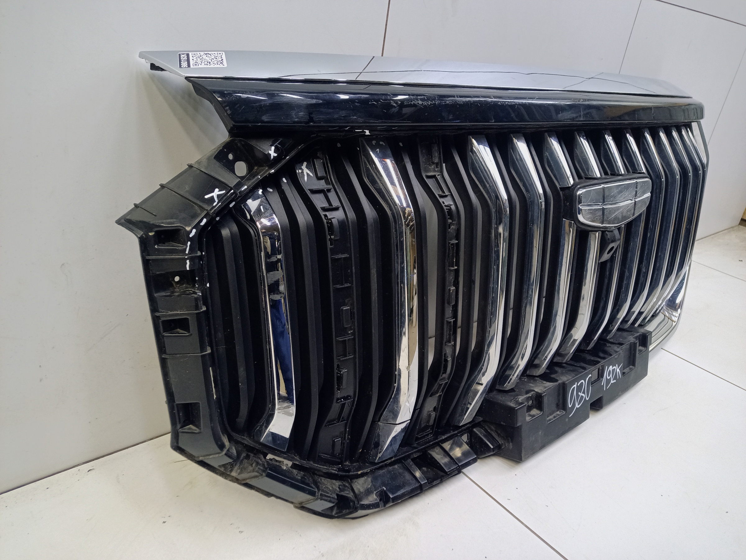 Решетка радиатора Geely Okavango под камеру