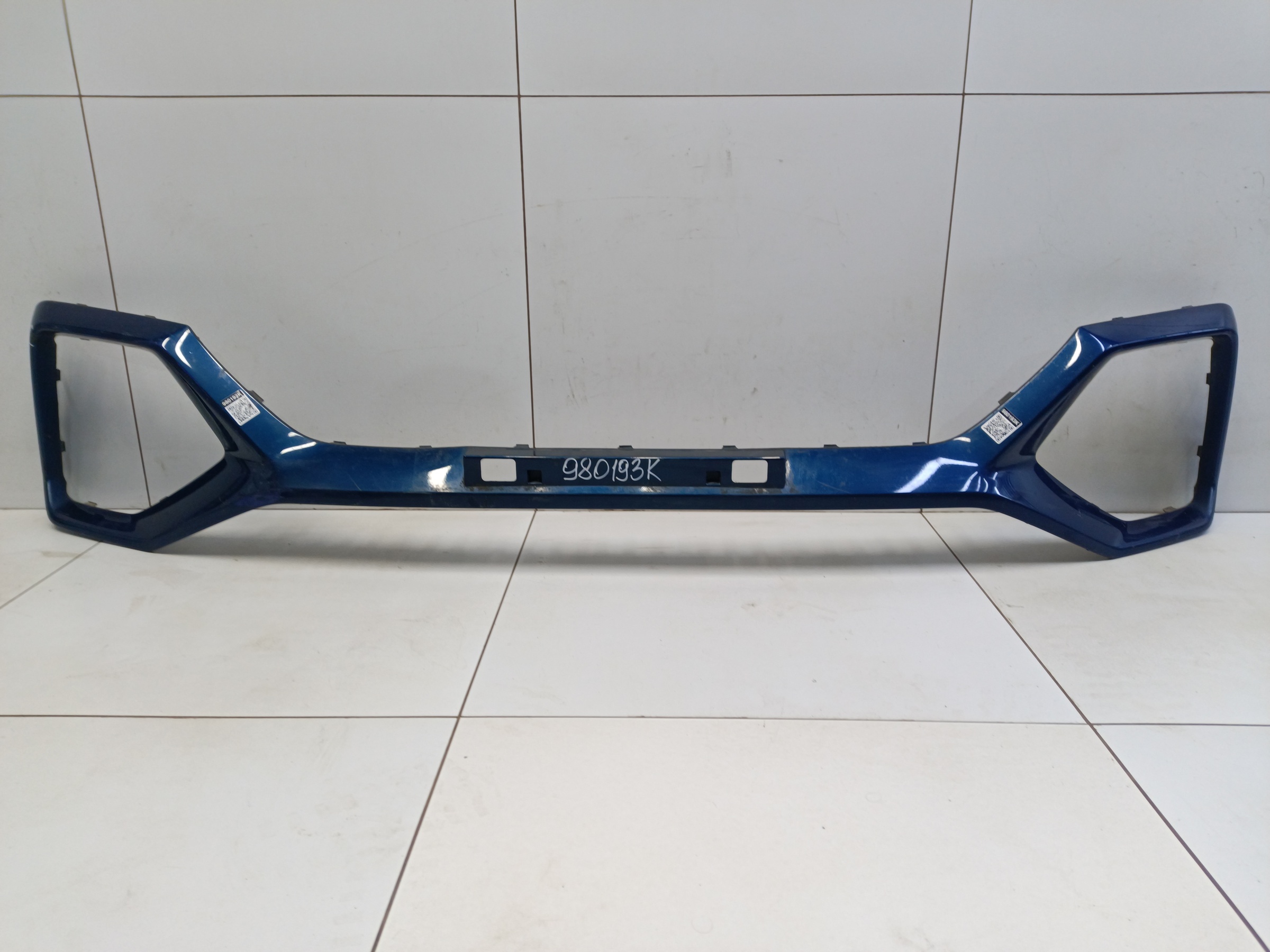 Накладка переднего бампера Geely Okavango Restail