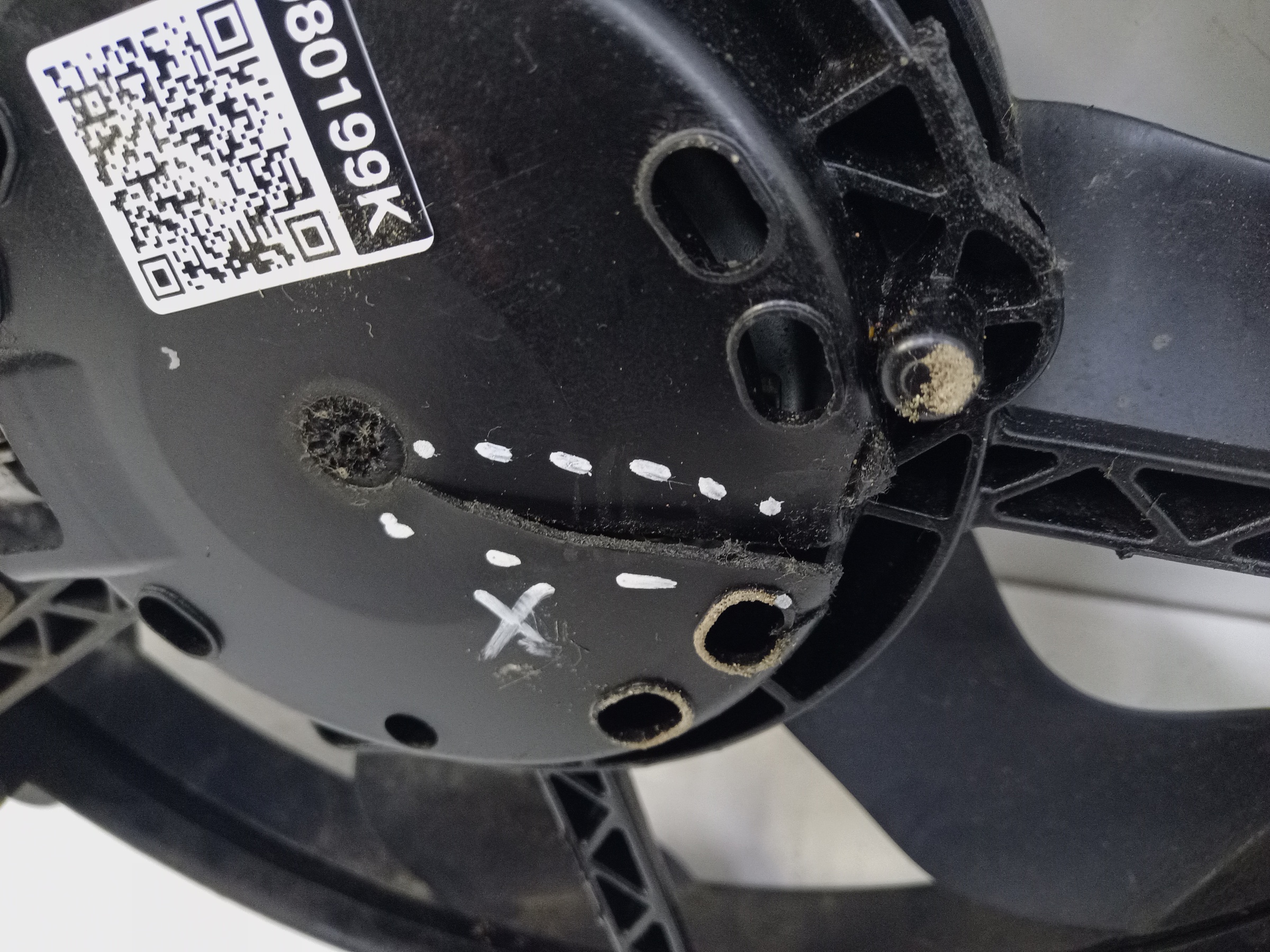 Диффузор вентилятора радиатора Lada Largus