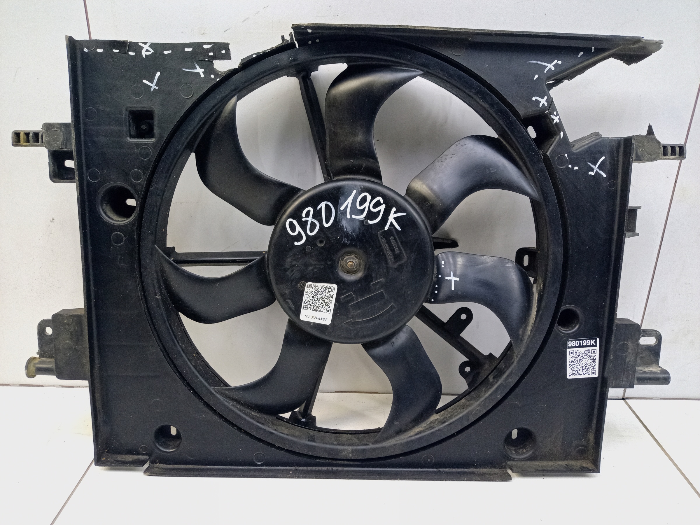 Диффузор вентилятора радиатора Lada Largus