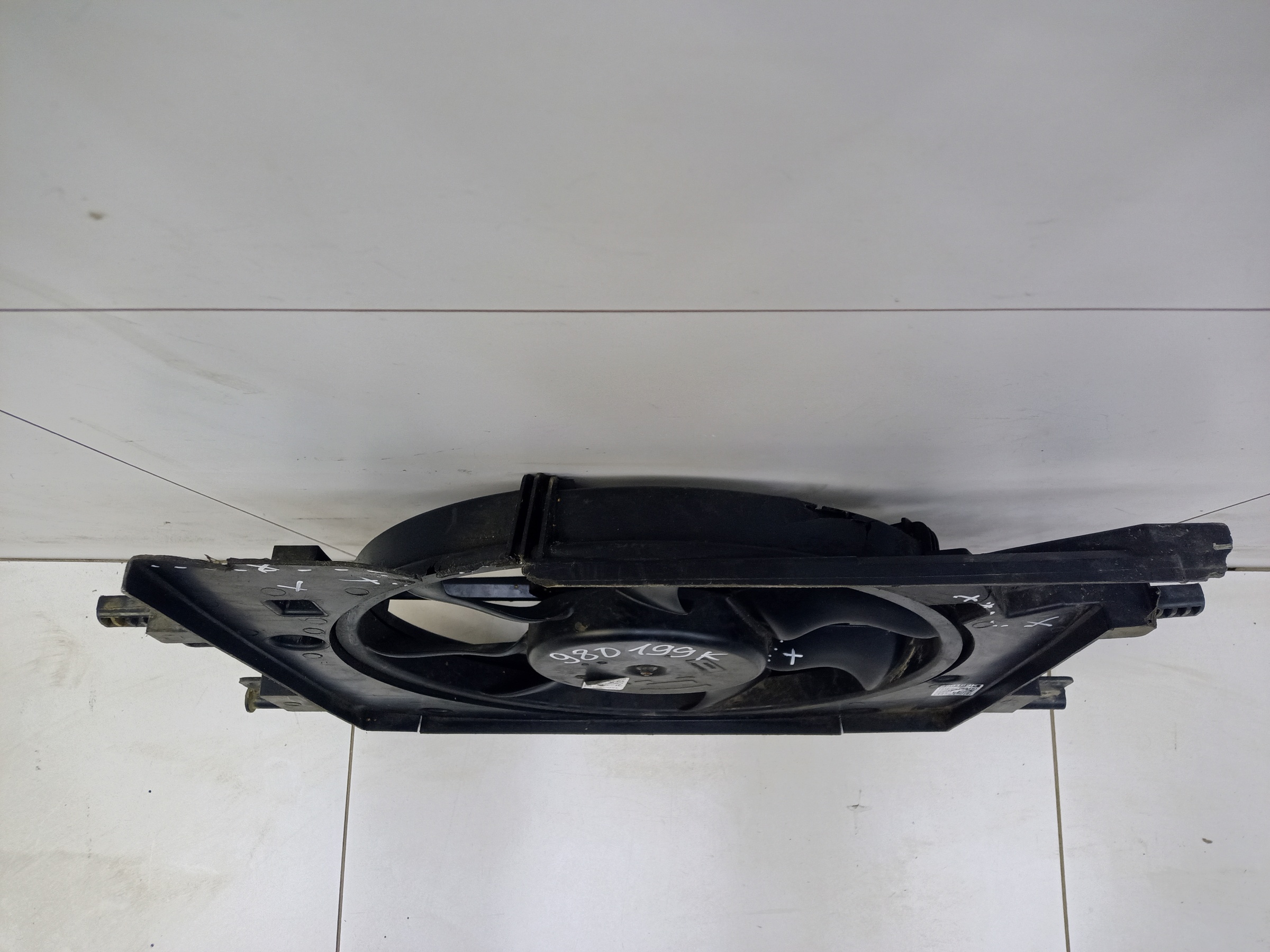 Диффузор вентилятора радиатора Lada Largus