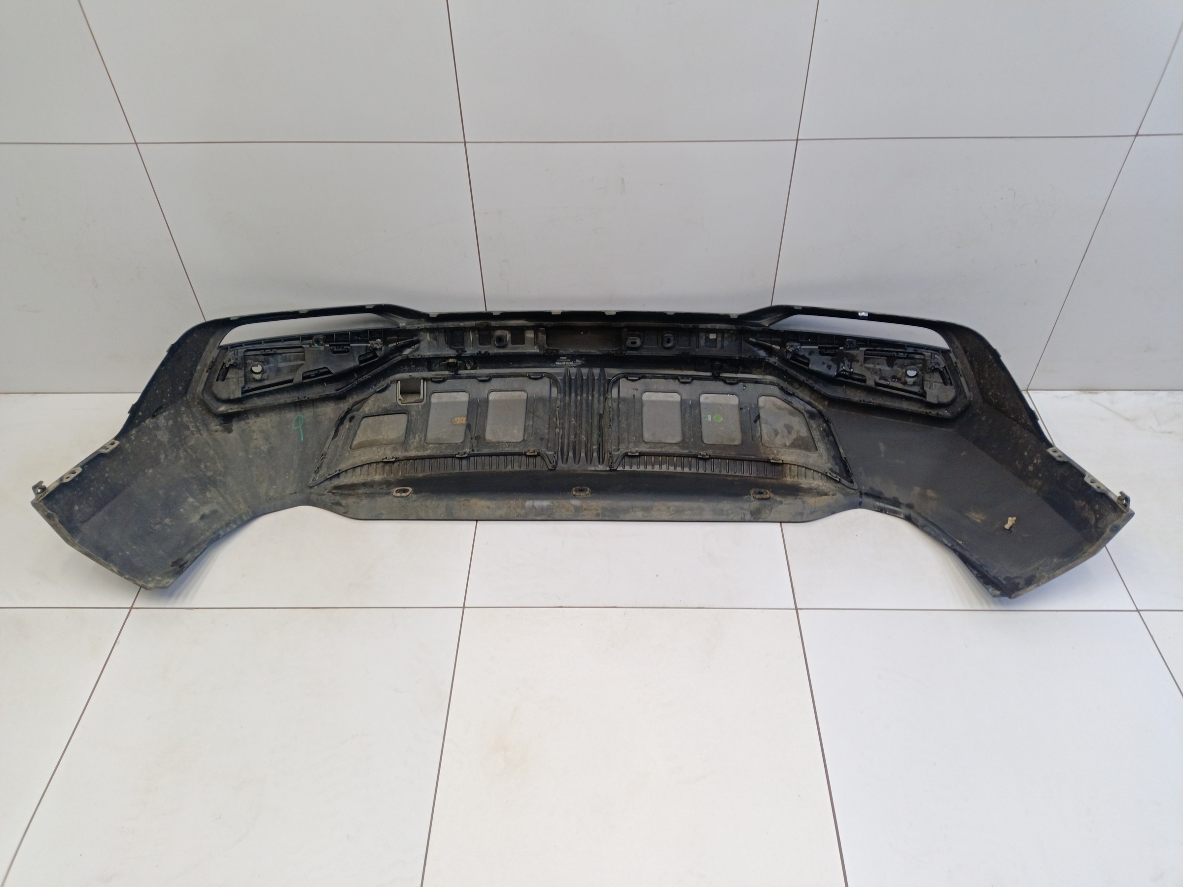 Юбка заднего бампера Geely Atlas 2