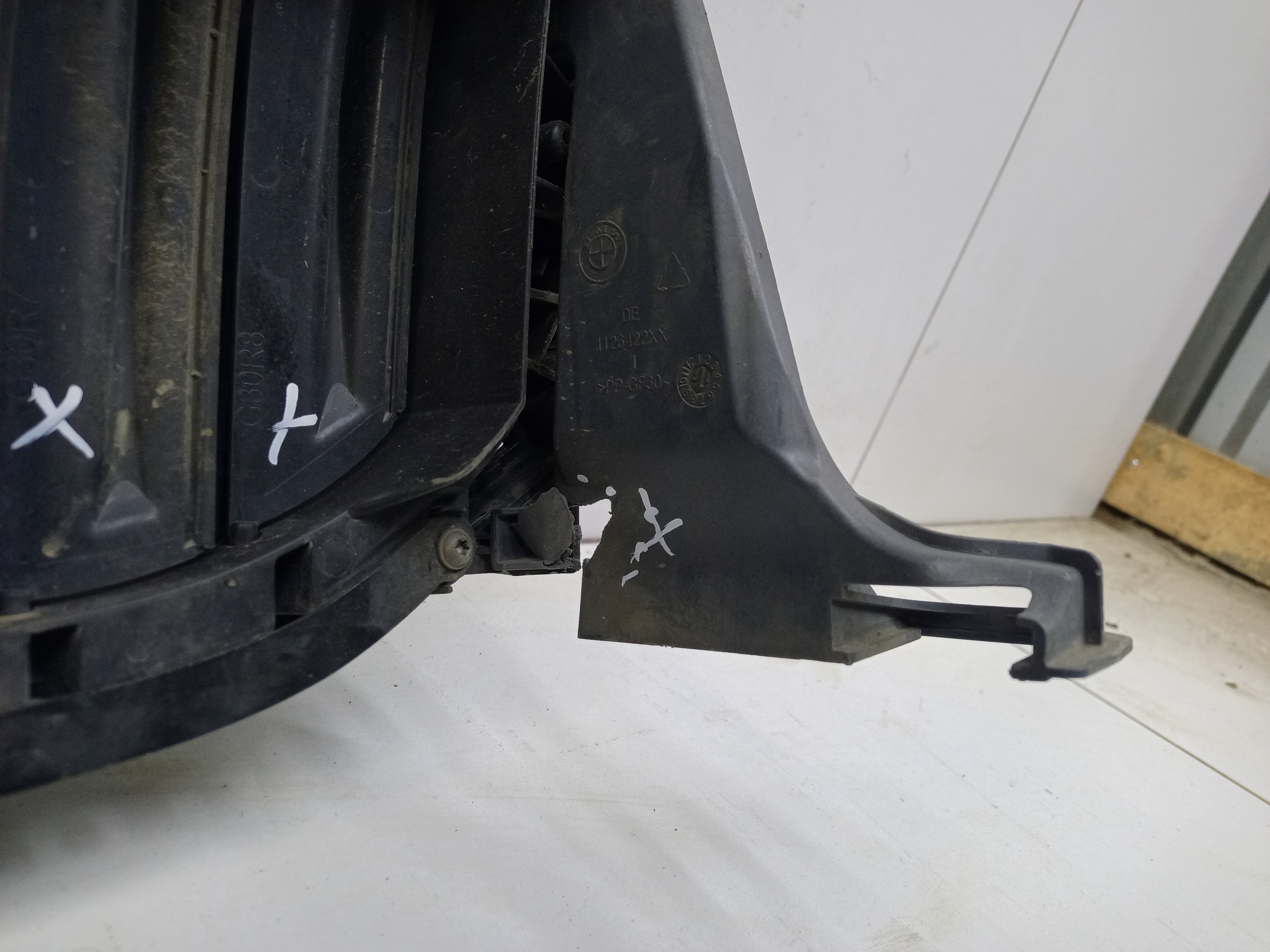 Жалюзи решетки радиатора BMW 5er G30