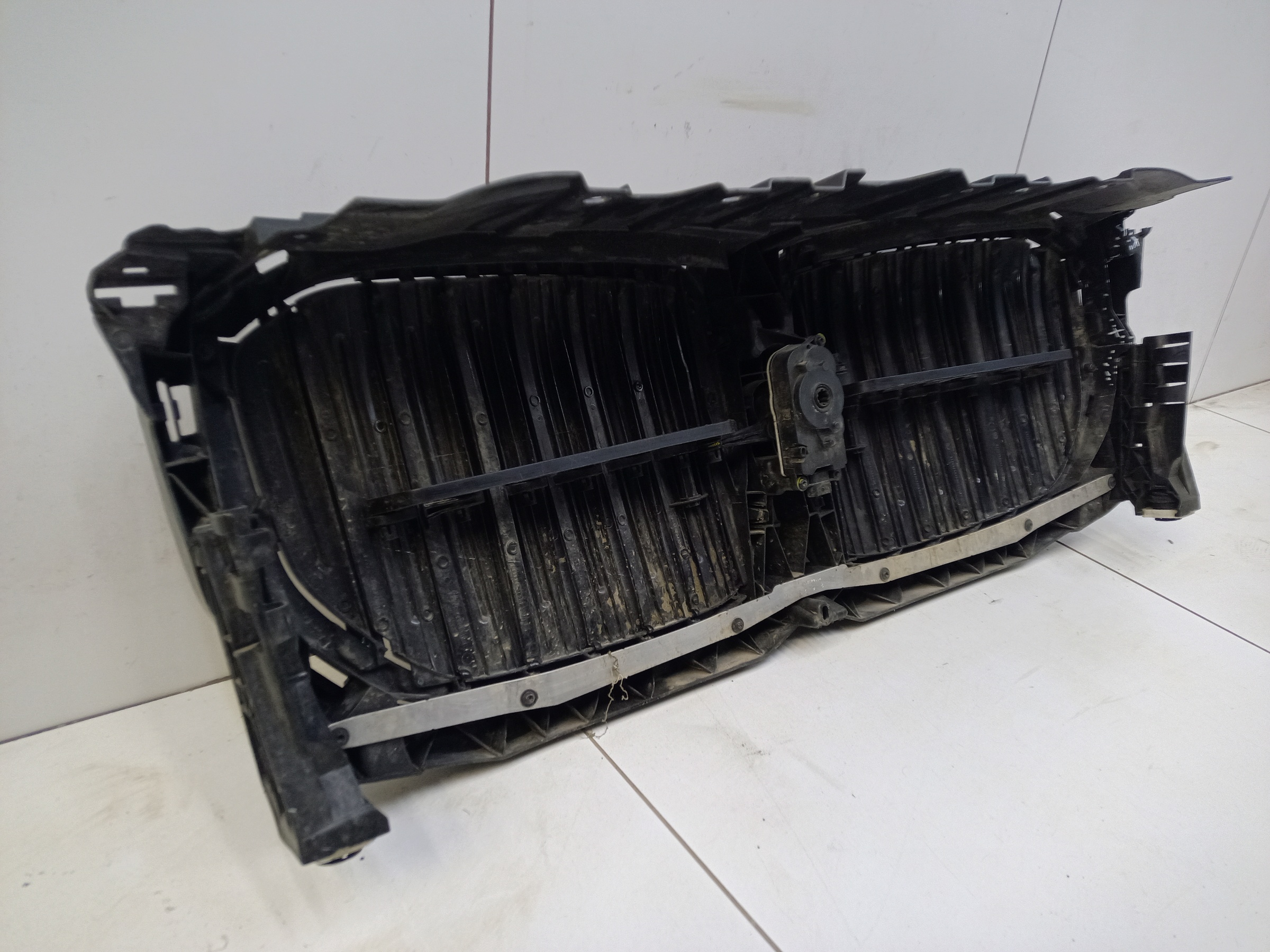 Жалюзи решетки радиатора черные BMW X5 G05