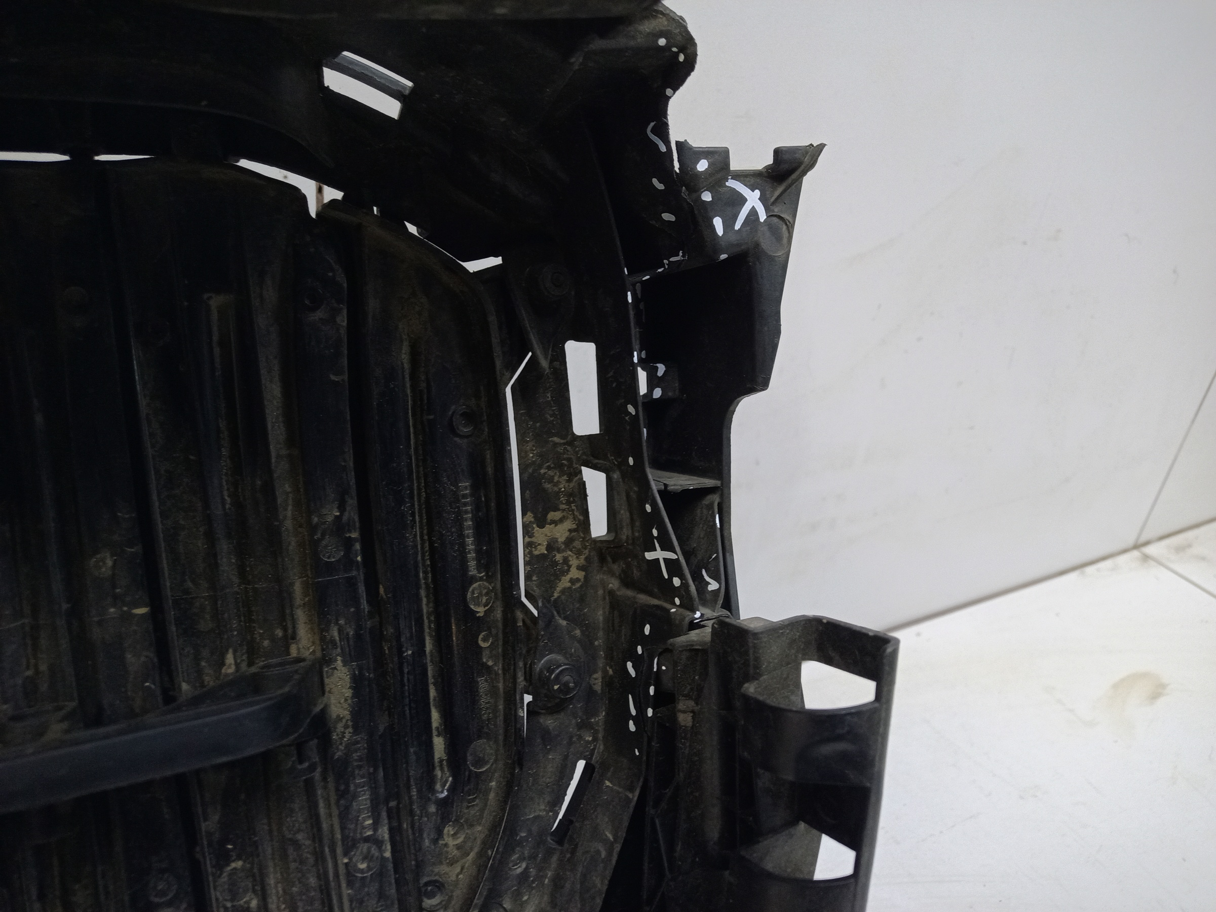 Жалюзи решетки радиатора черные BMW X5 G05