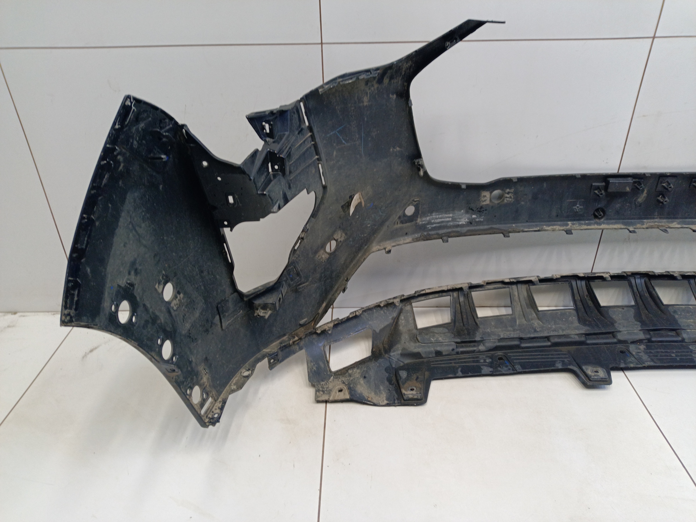 Бампер передний Haval Jolion Restail с отверстиями под накладки