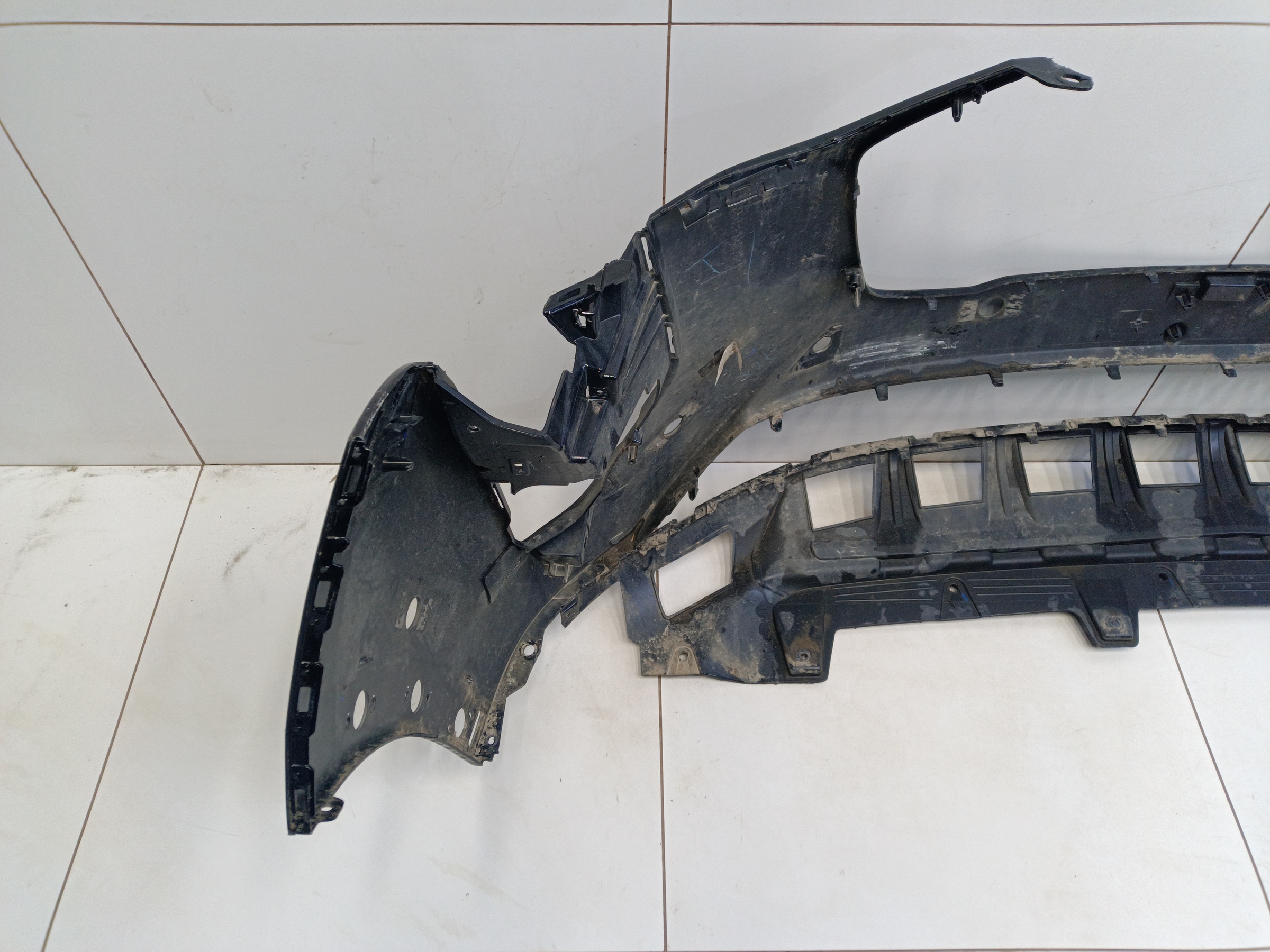 Бампер передний Haval Jolion Restail с отверстиями под накладки