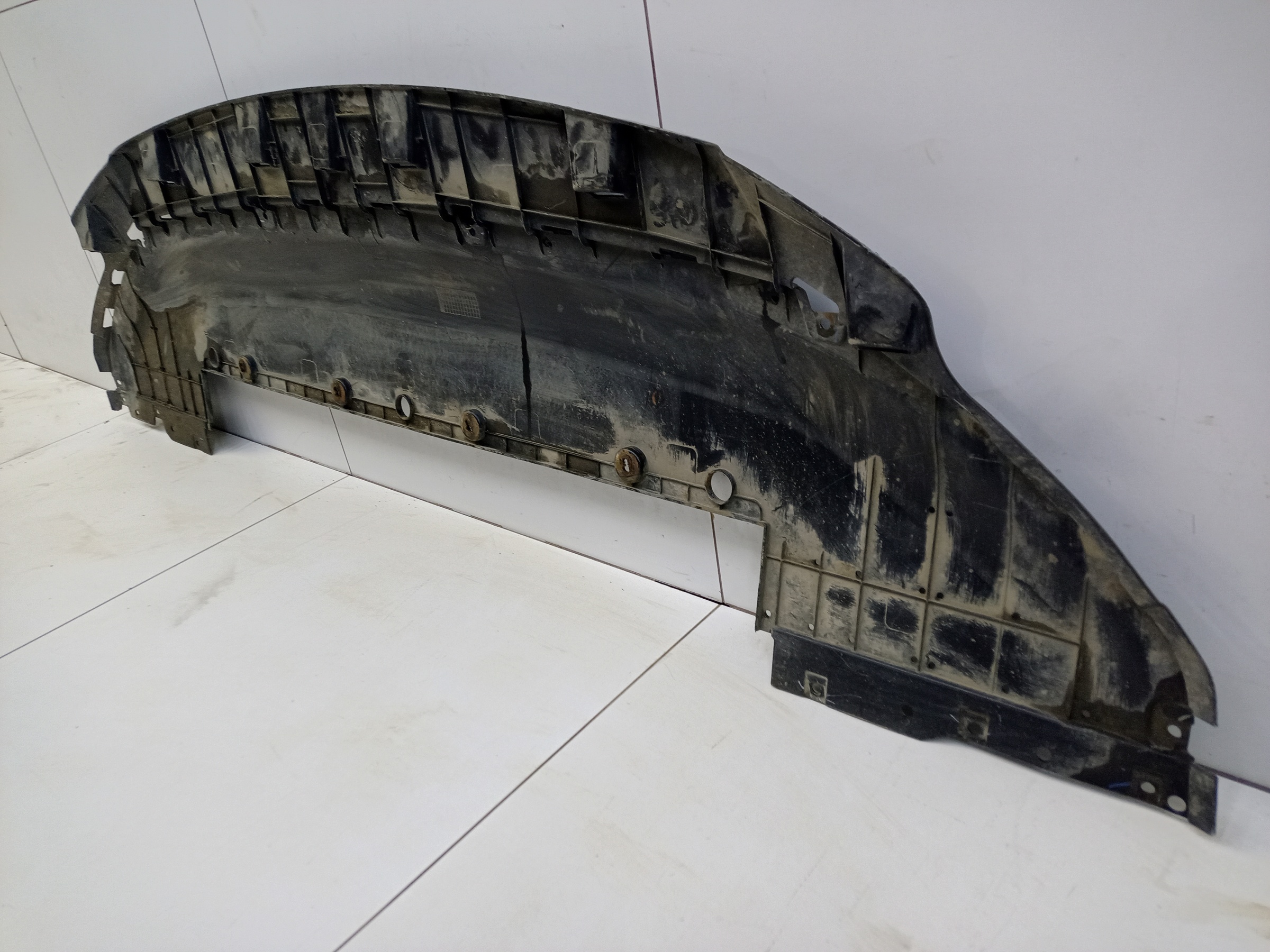 Пыльник переднего бампера Knewstar 001