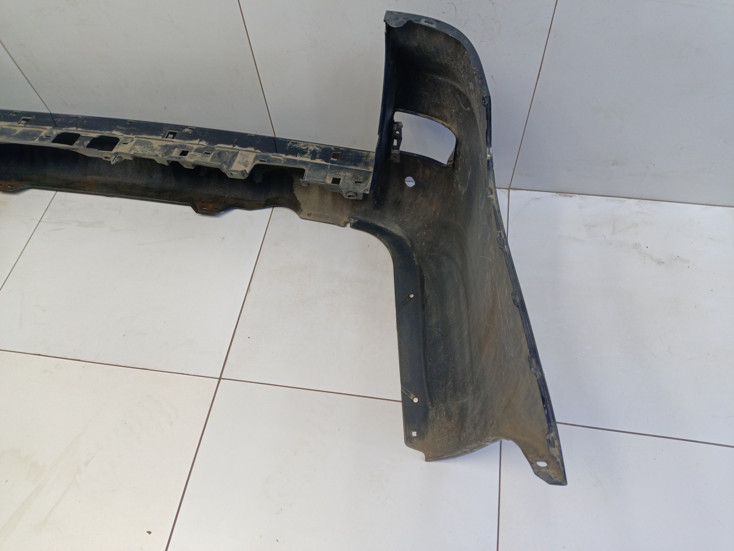 Бампер задний Toyota Land Cruiser 200 Restail 2