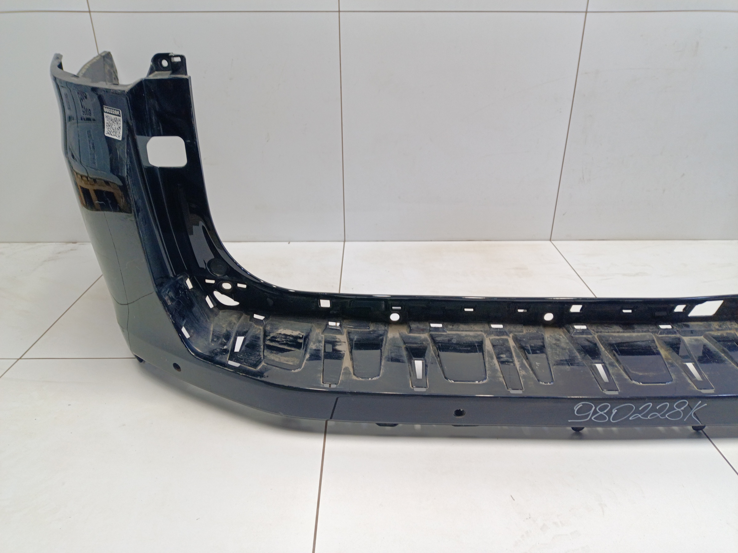 Бампер задний Toyota Land Cruiser 300