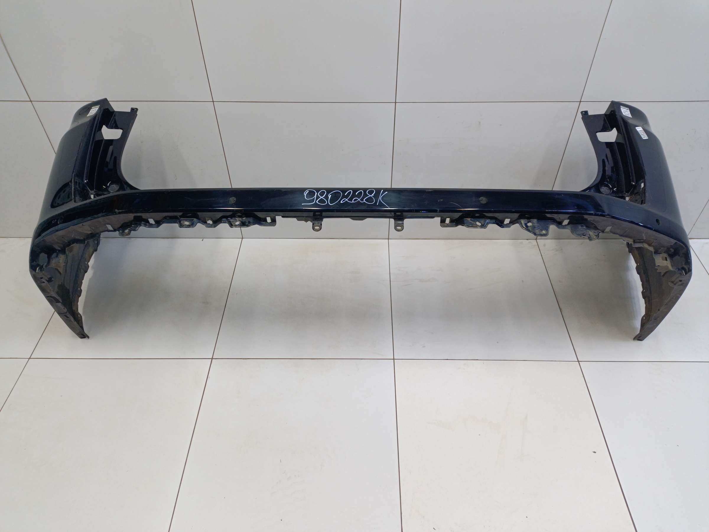 Бампер задний Toyota Land Cruiser 300