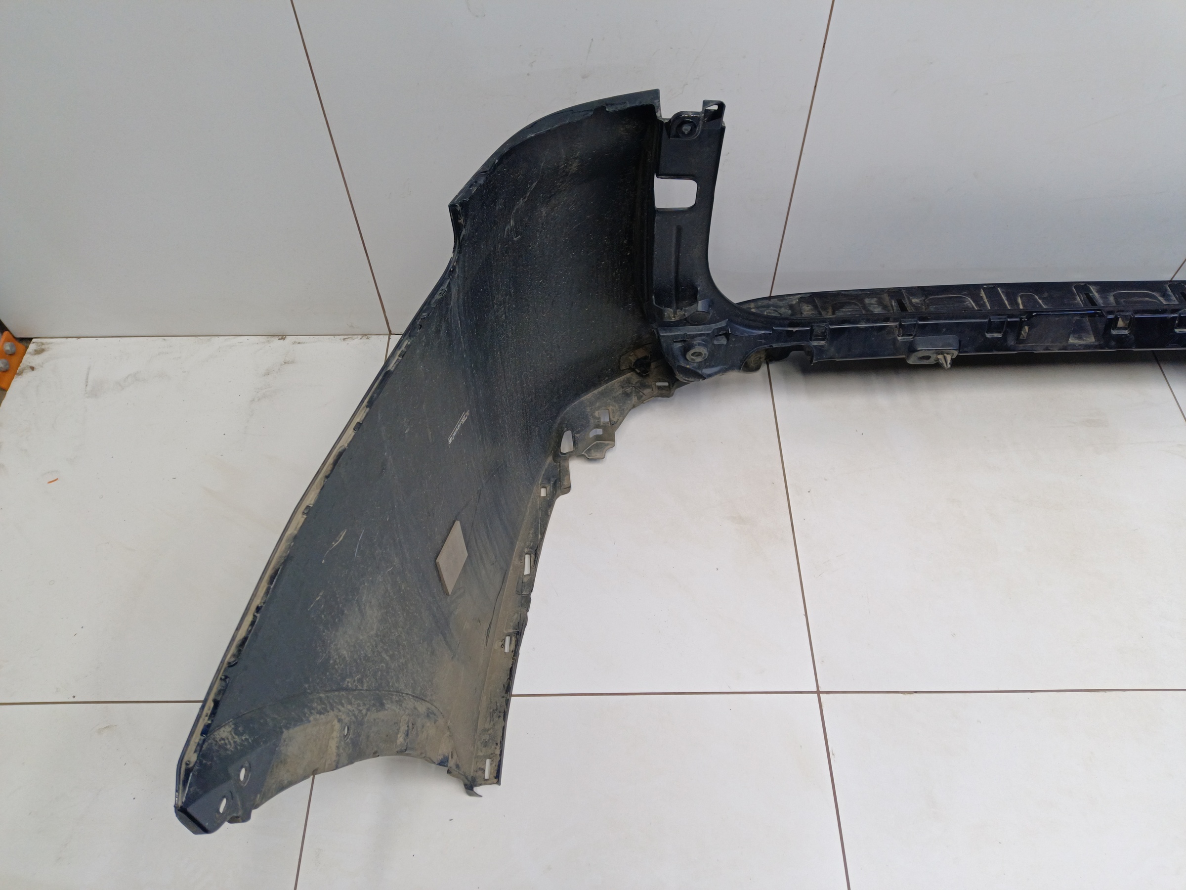 Бампер задний Toyota Land Cruiser 300