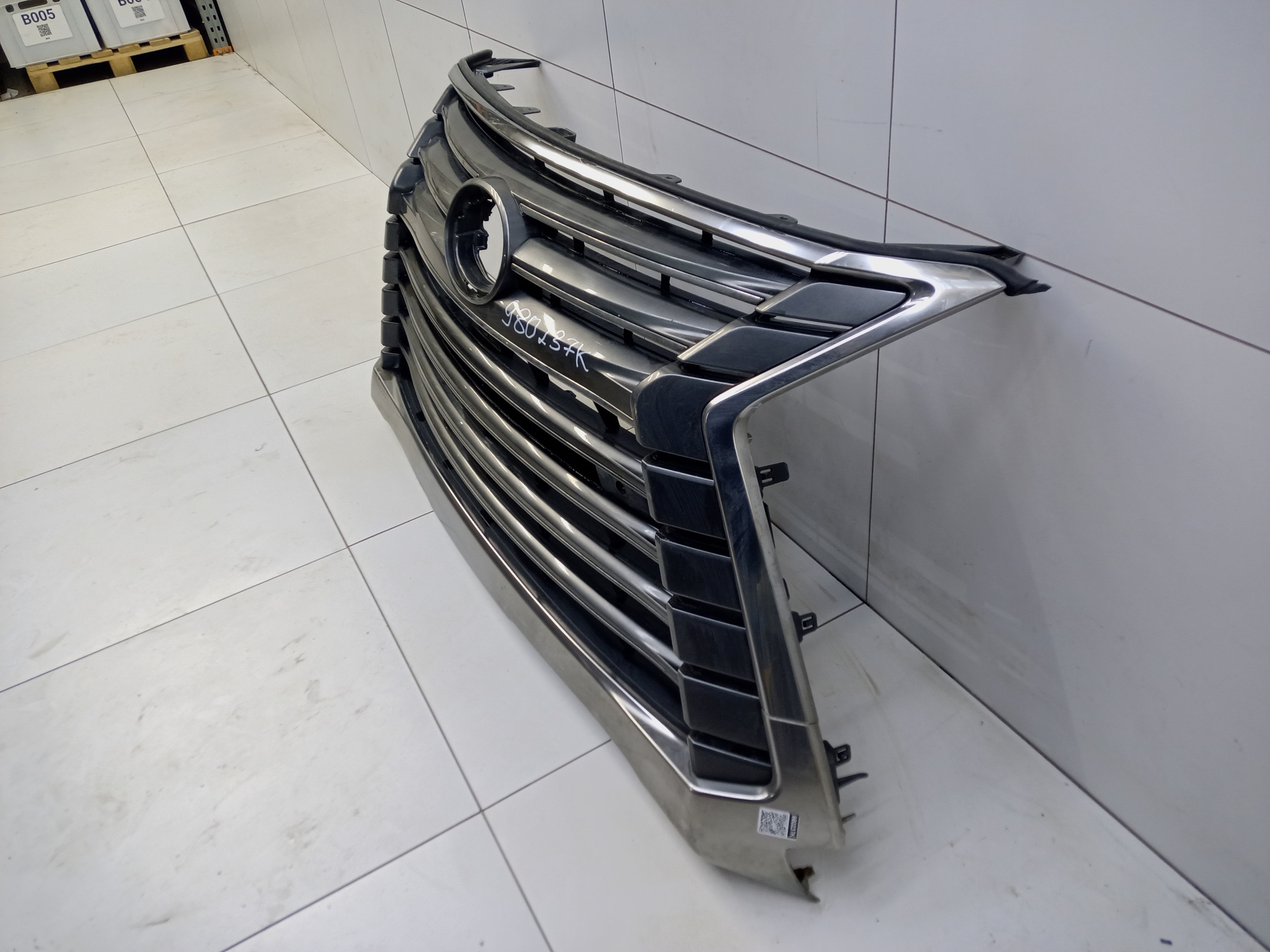 Решетка радиатора Lexus LX 3 Restail 2