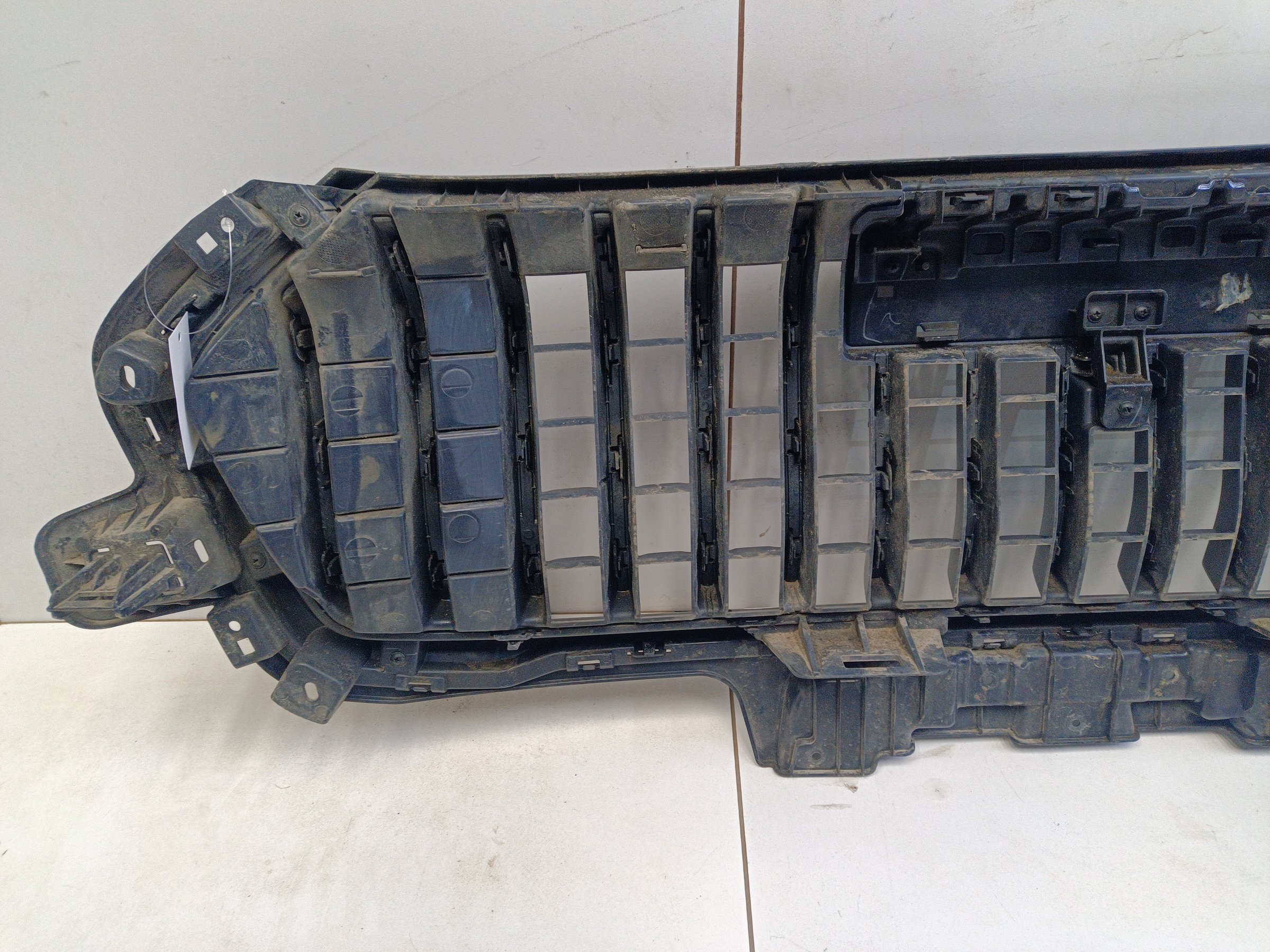 Решетка радиатора Haval Jolion Restail под камеру