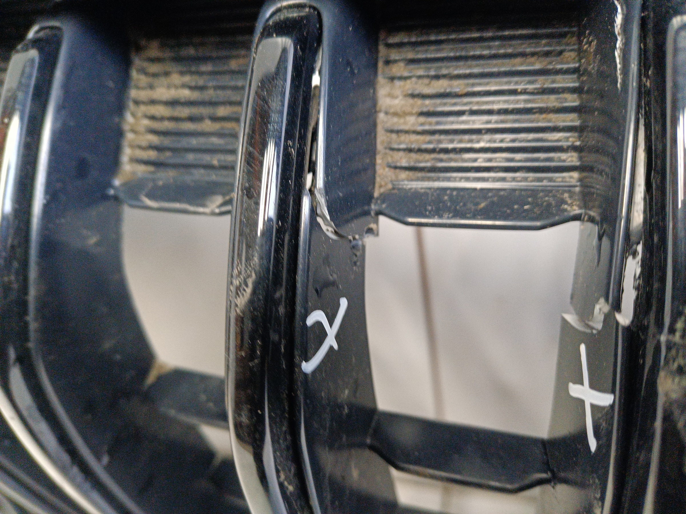 Решетка радиатора Haval Jolion Restail под камеру