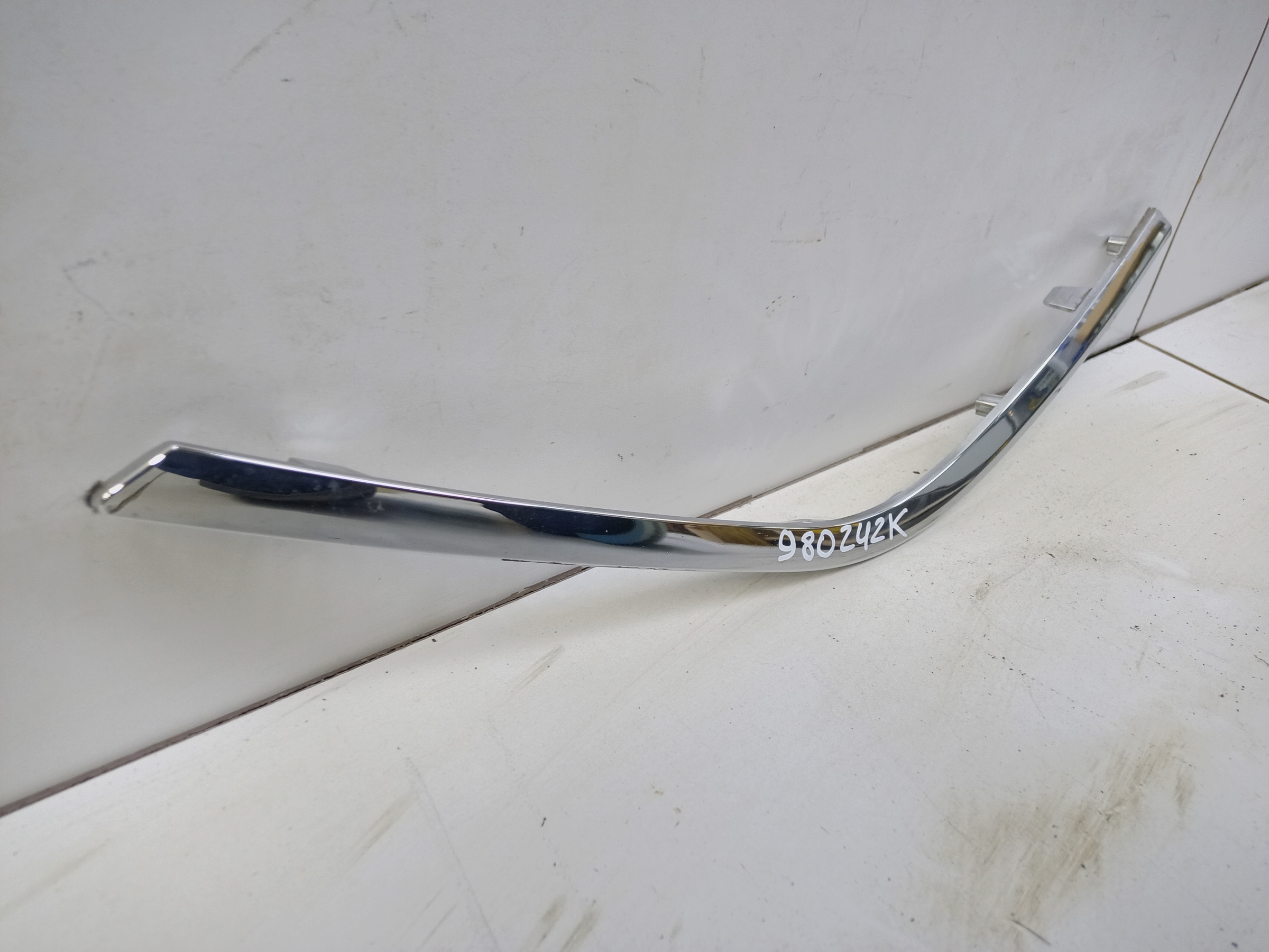 Молдинг хром решетки радиатора левый Haval F7x