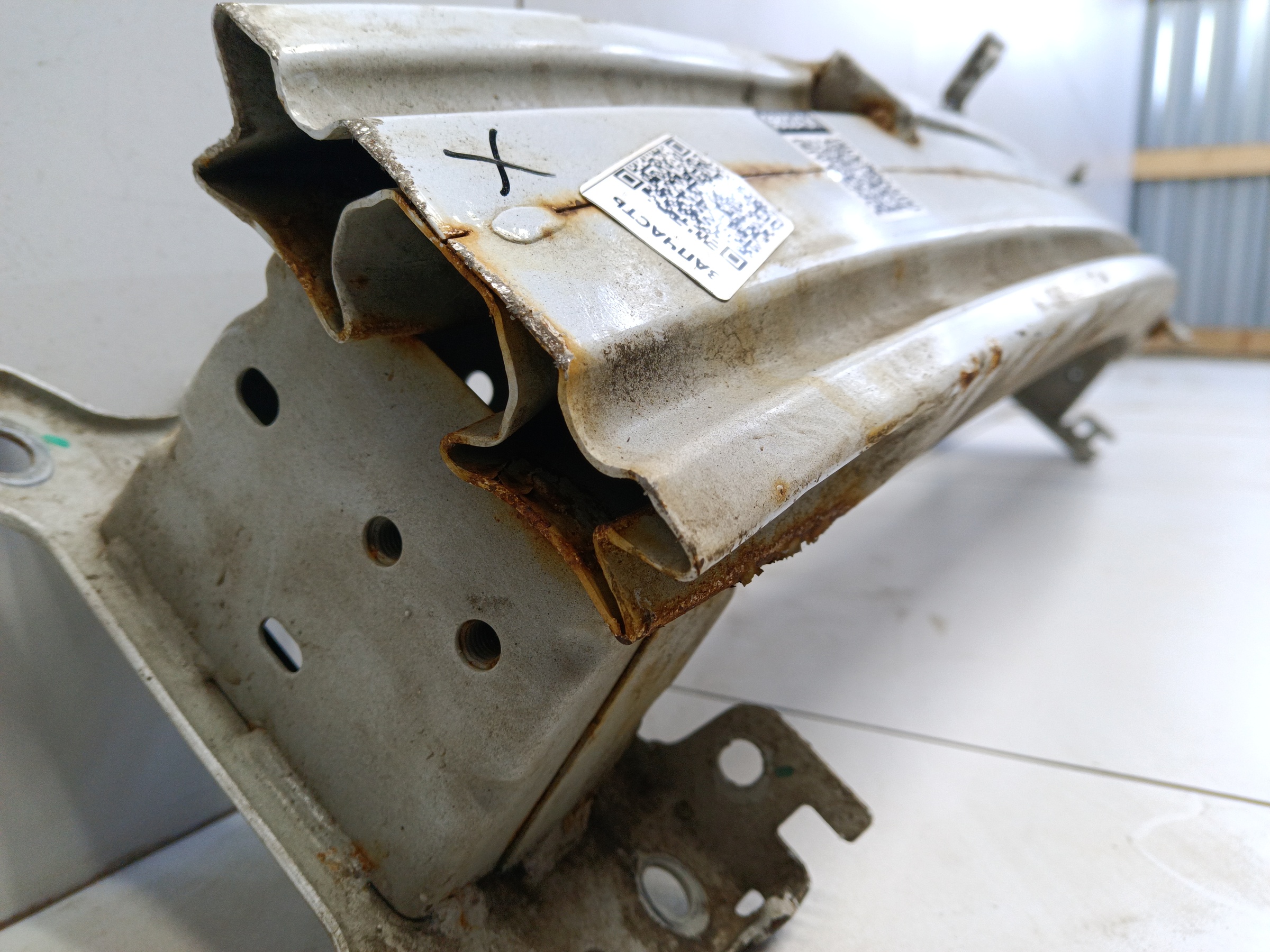 Усилитель переднего бампера Geely Coolray