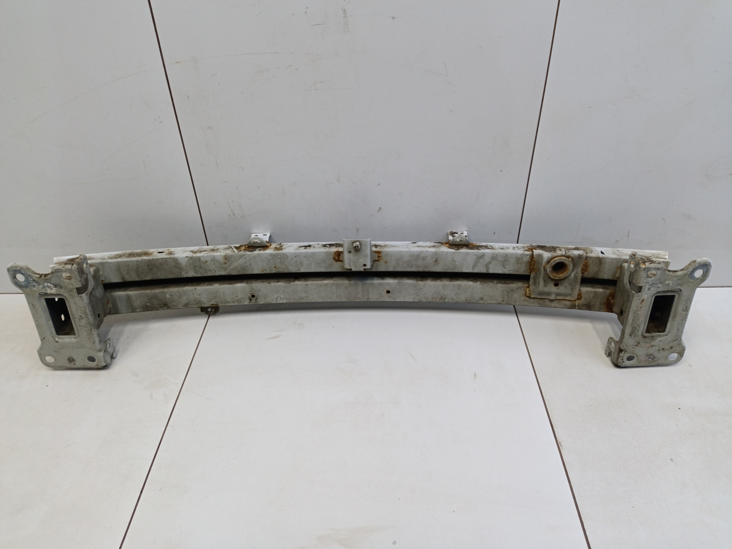 Усилитель переднего бампера Geely Coolray