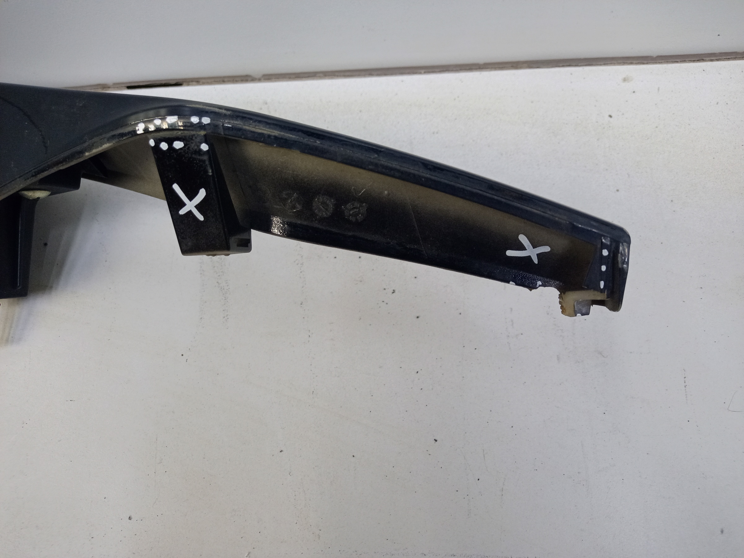 Накладка крышки багажника хром Geely Tugella 1