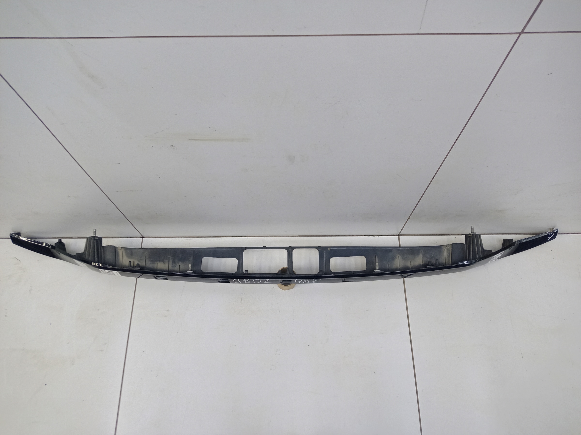 Накладка крышки багажника хром Geely Tugella 1