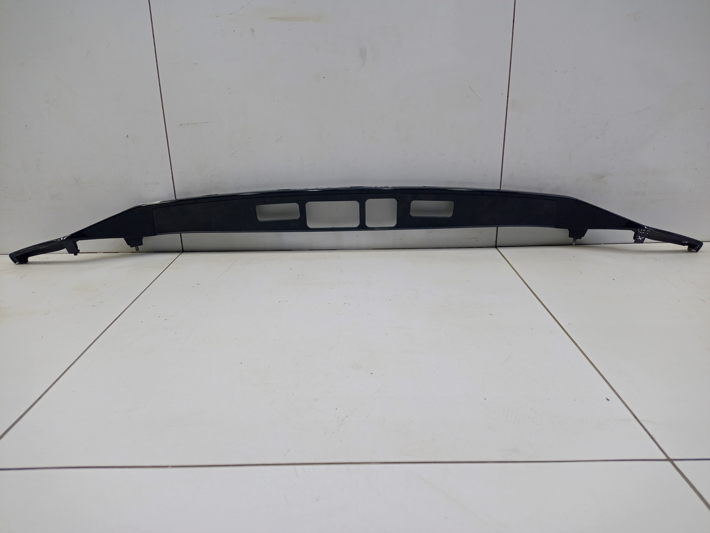 Накладка крышки багажника хром Geely Tugella 1