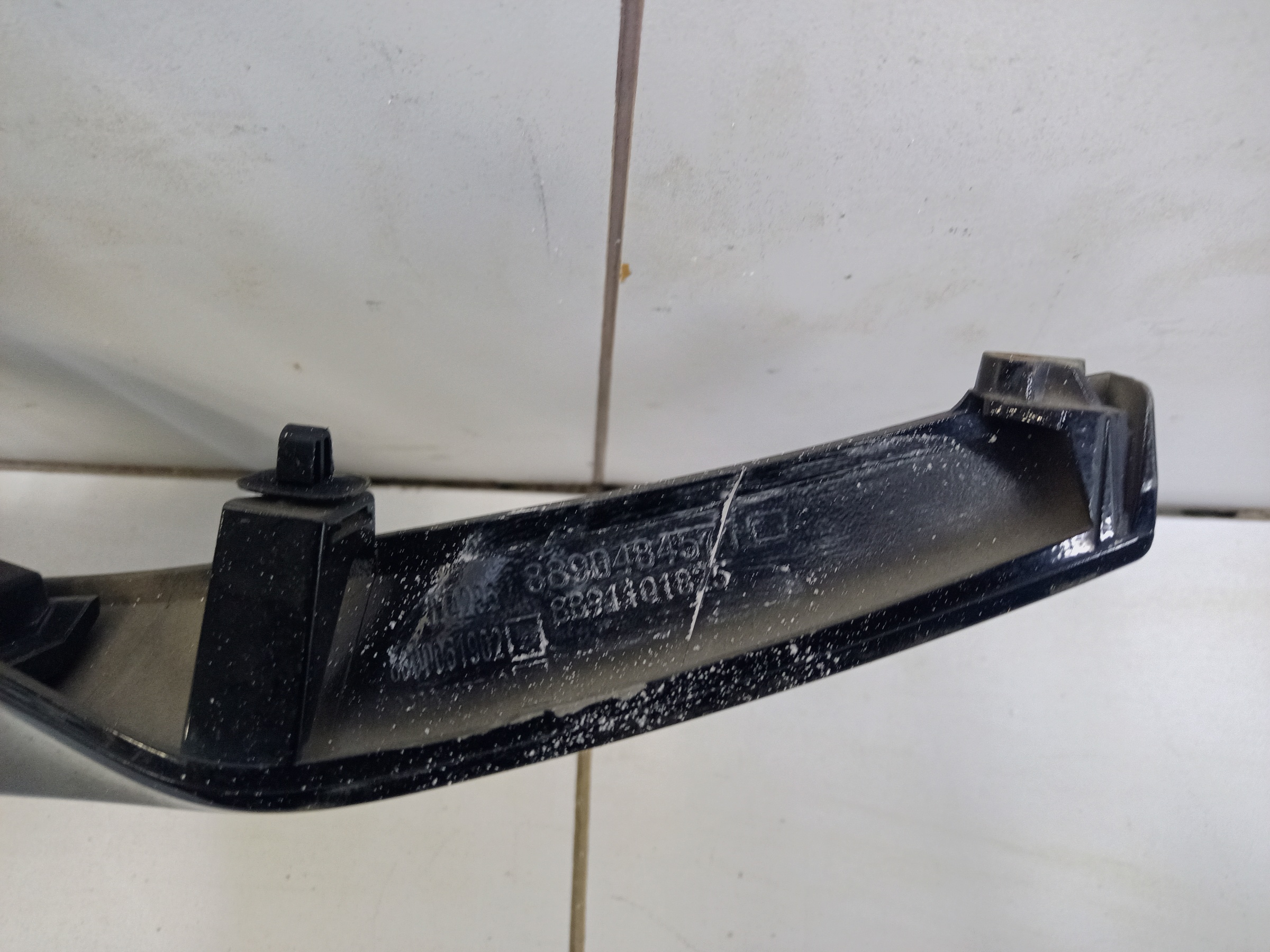 Накладка крышки багажника хром Geely Tugella 1