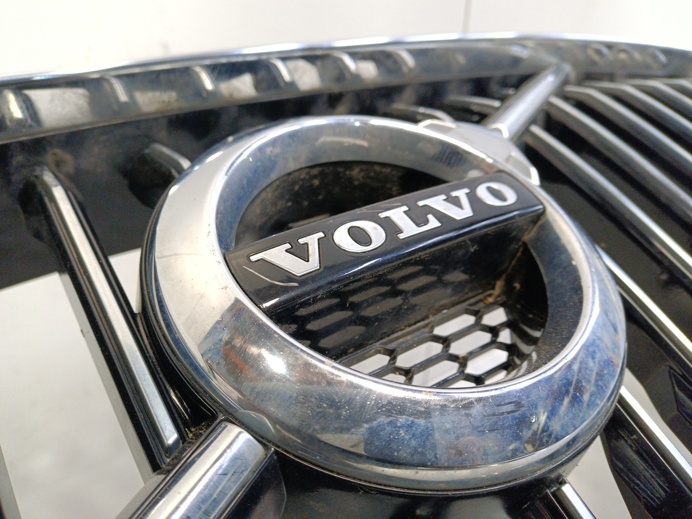 Бампер передний Volvo XC60 2