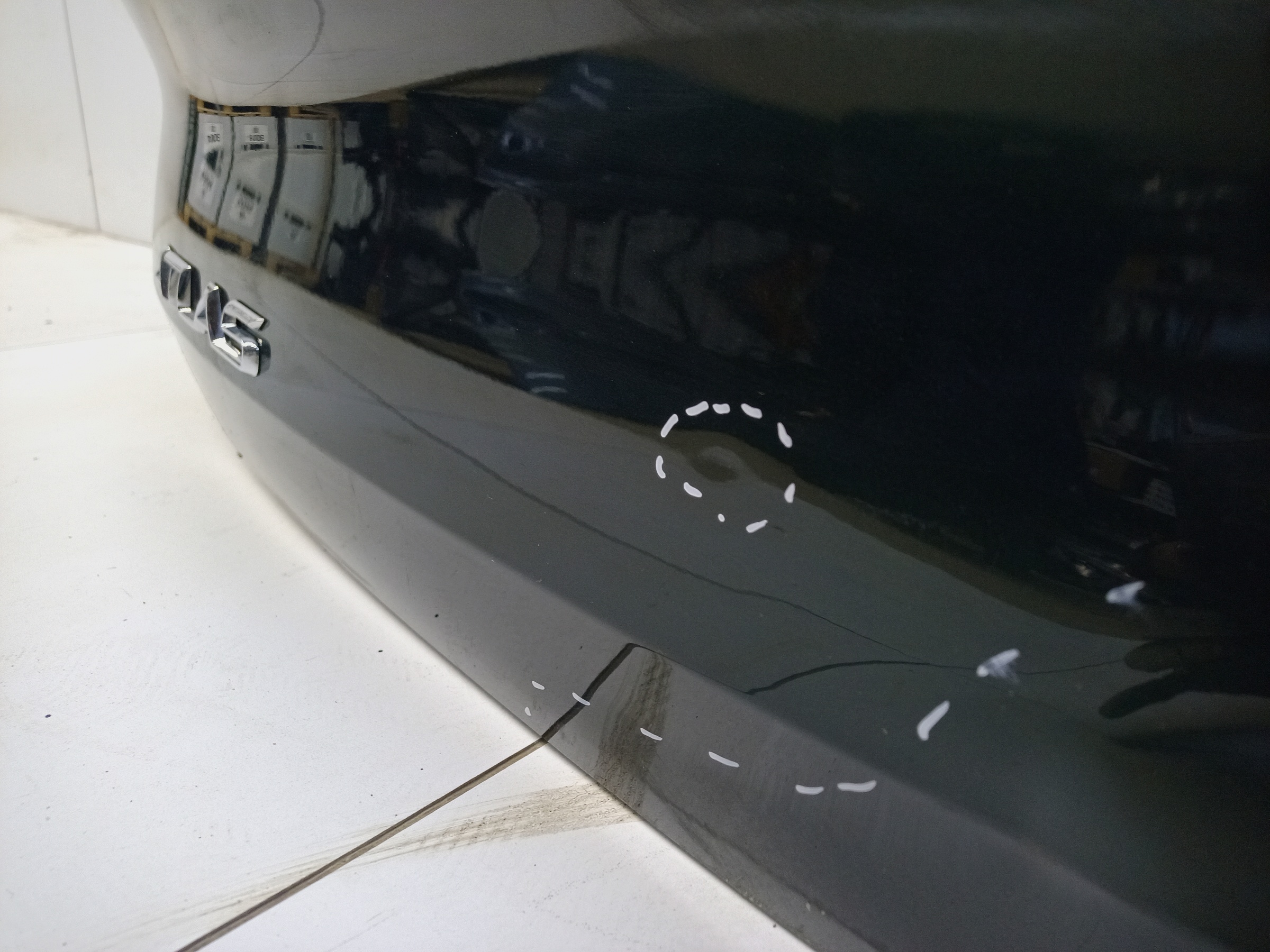 Крышка багажника Geely Atlas 2