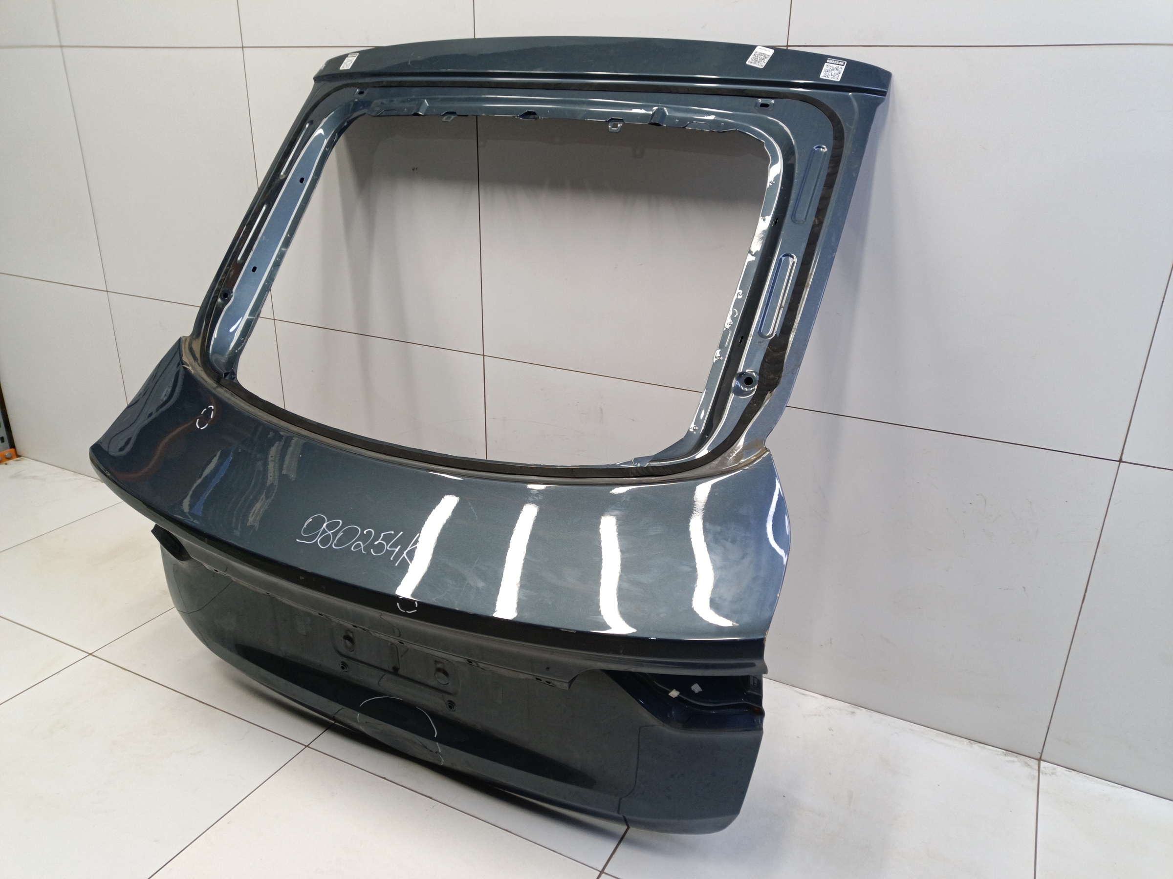 Крышка багажника Geely Tugella