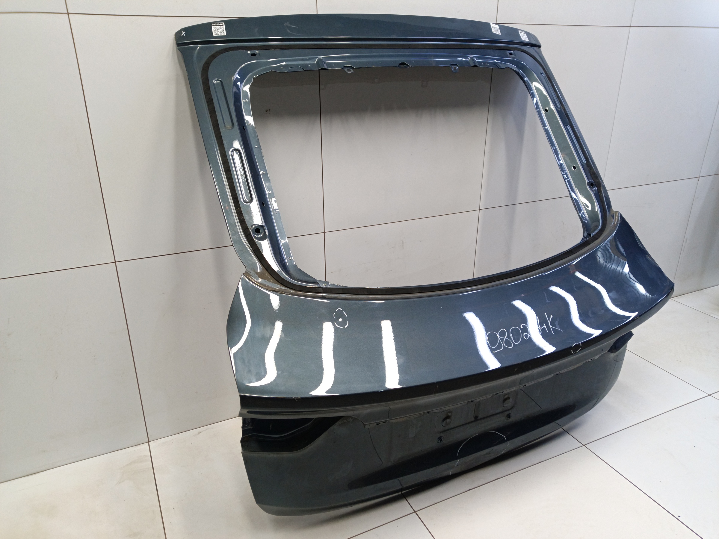 Крышка багажника Geely Tugella