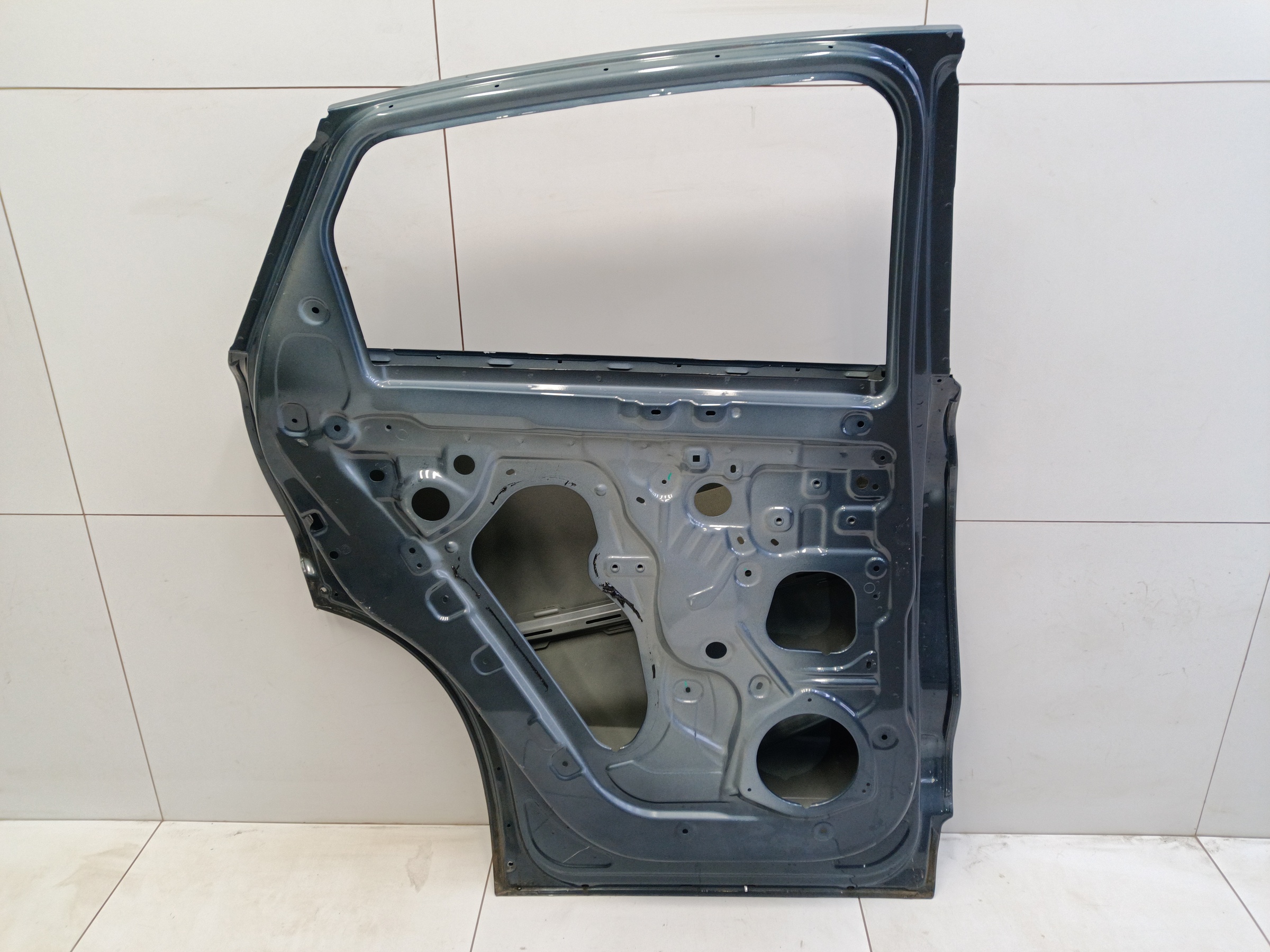 Дверь задняя левая Geely Tugella