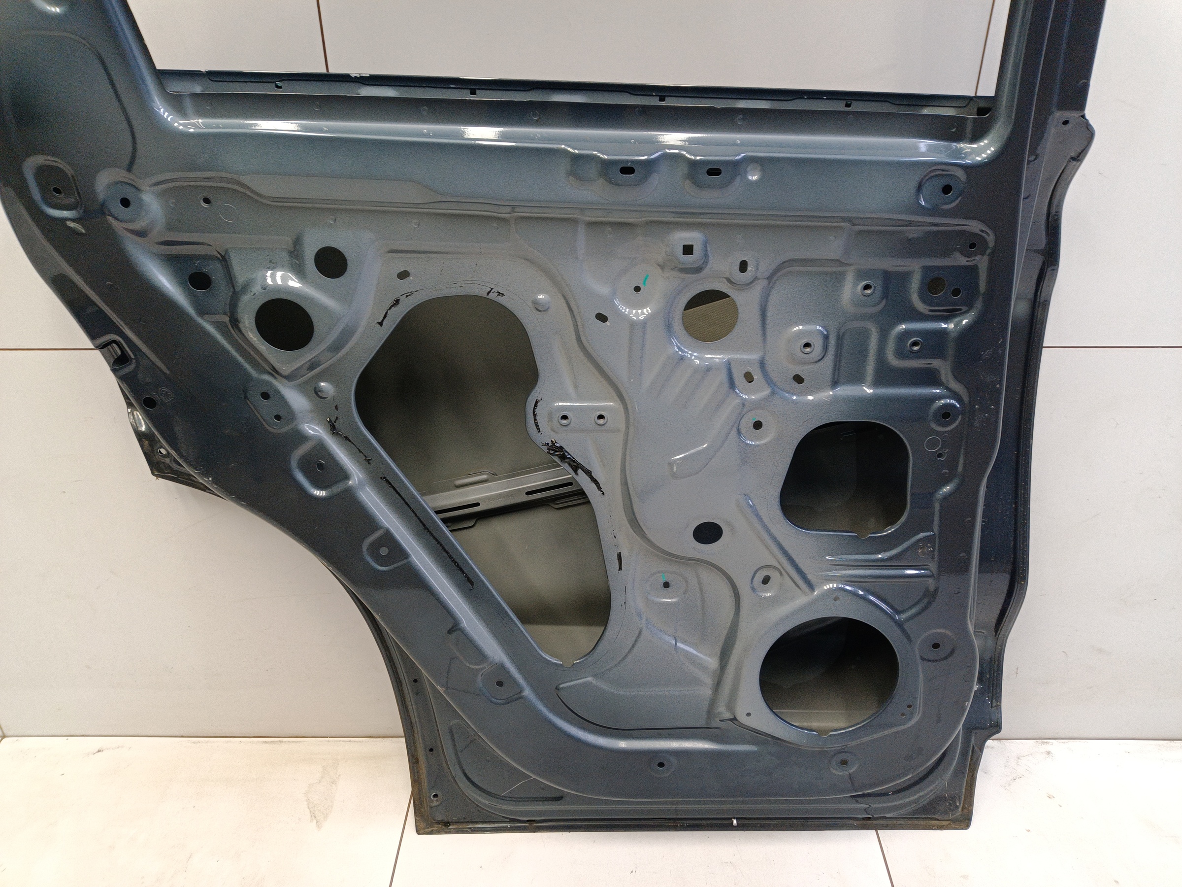 Дверь задняя левая Geely Tugella