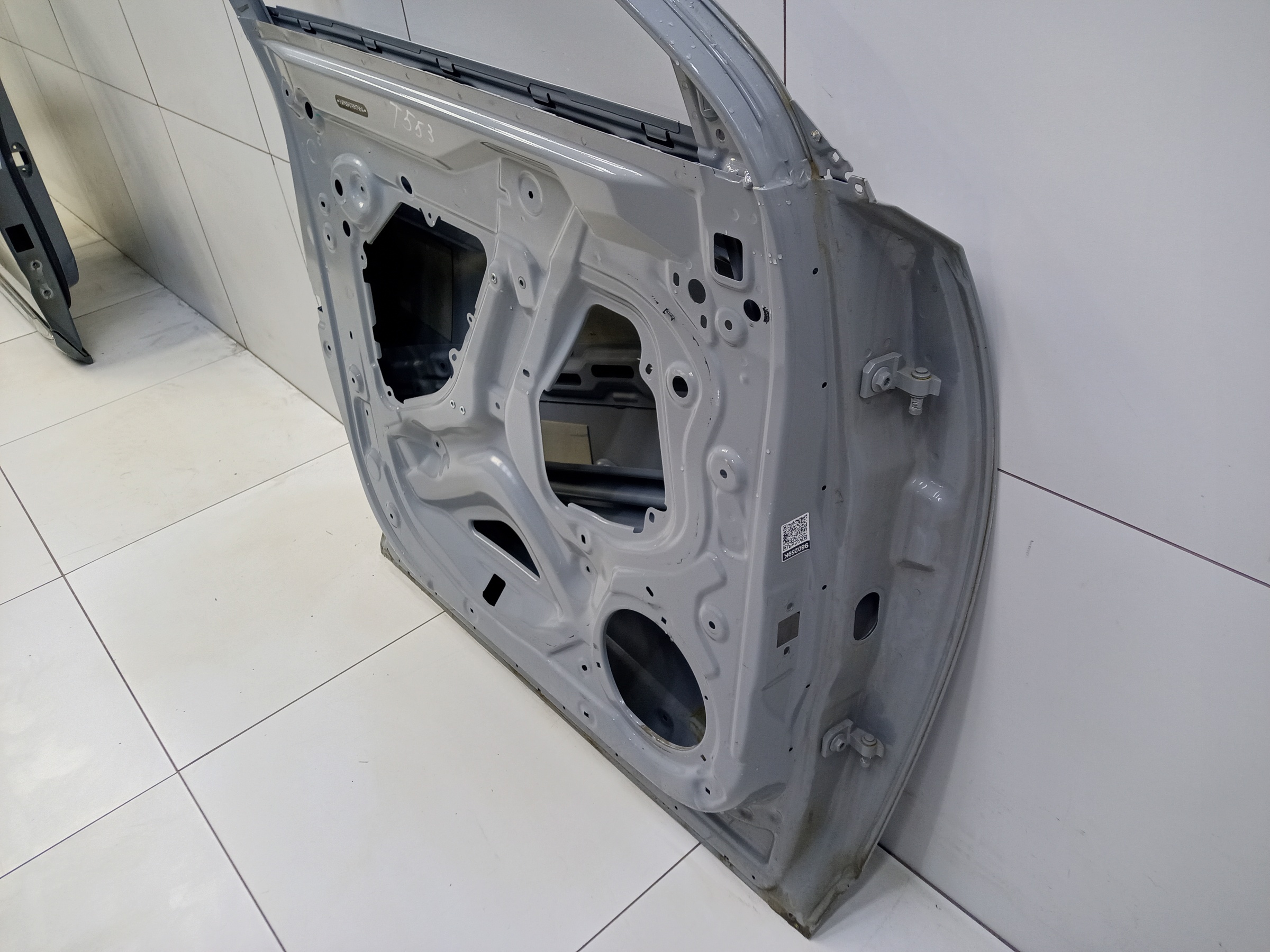 Дверь передняя левая Jetour Dashing