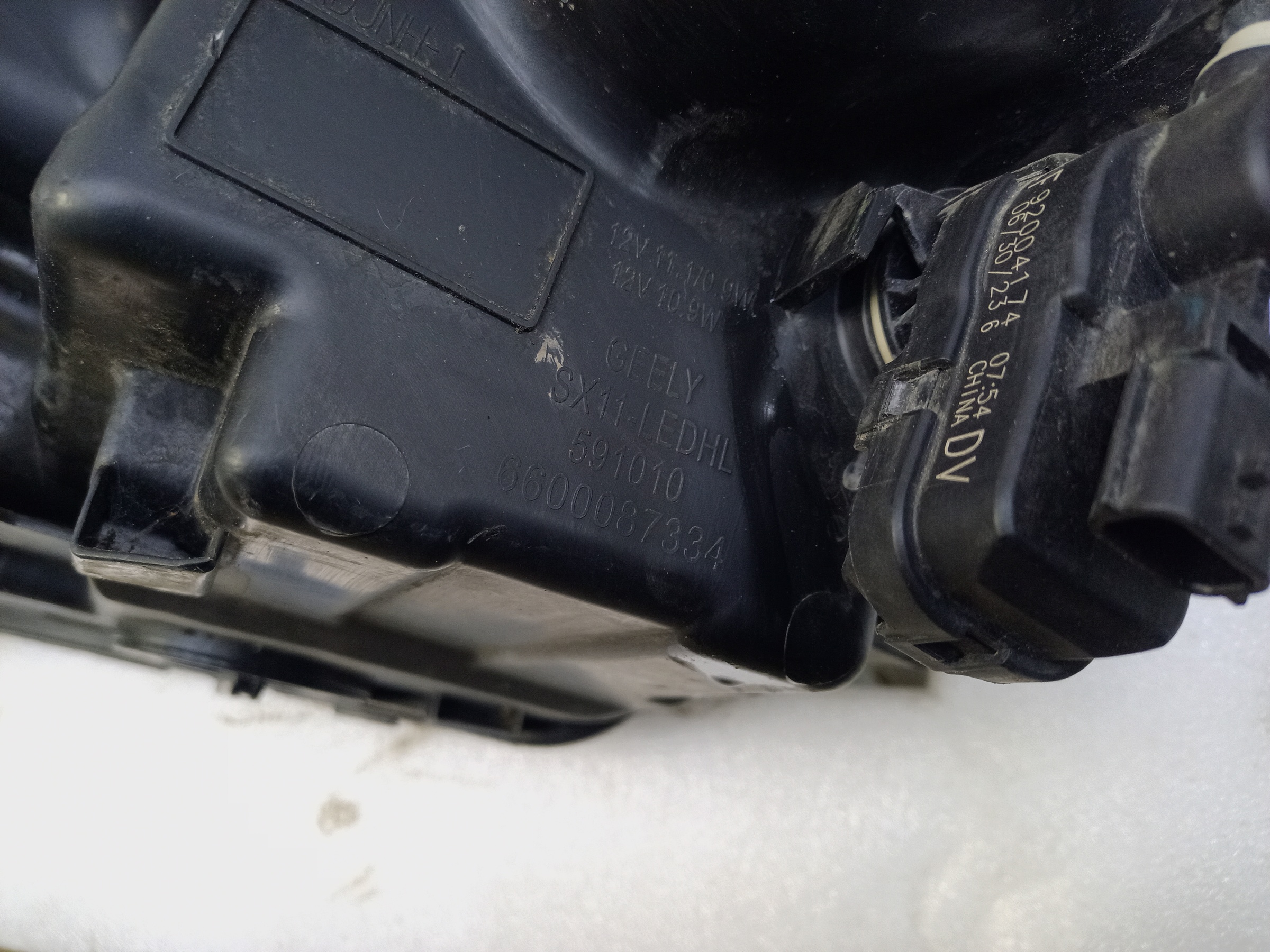 Фара передняя правая Geely Coolray LED