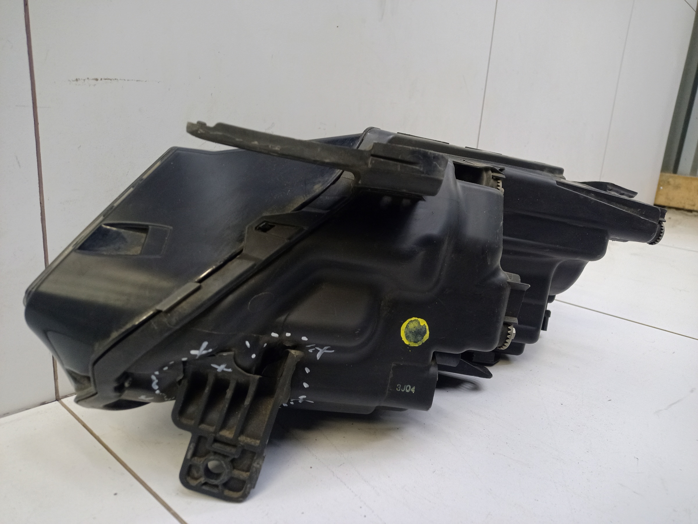 Фара передняя правая Geely Coolray LED