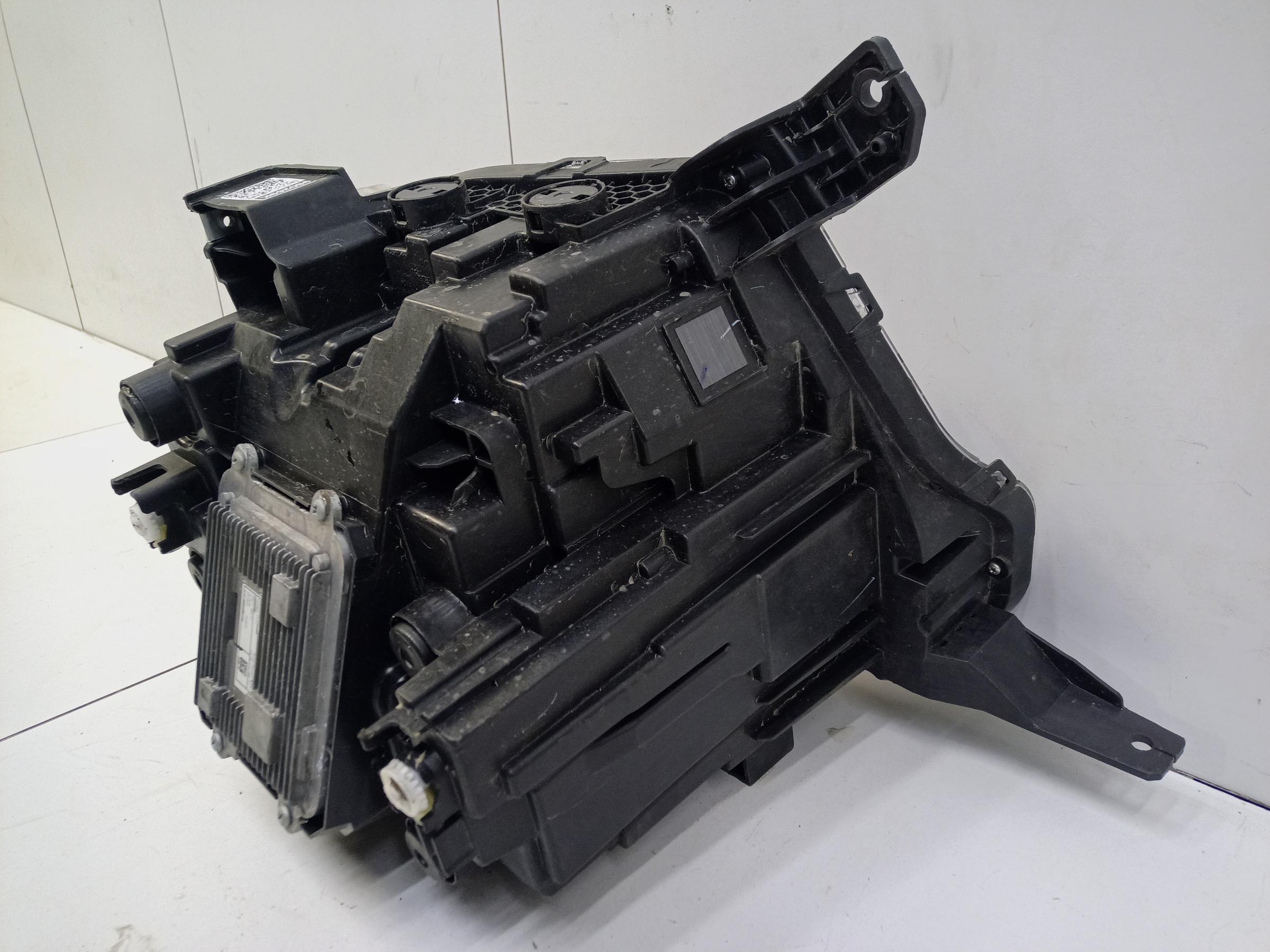 Фара передняя правая Haval H3 LED