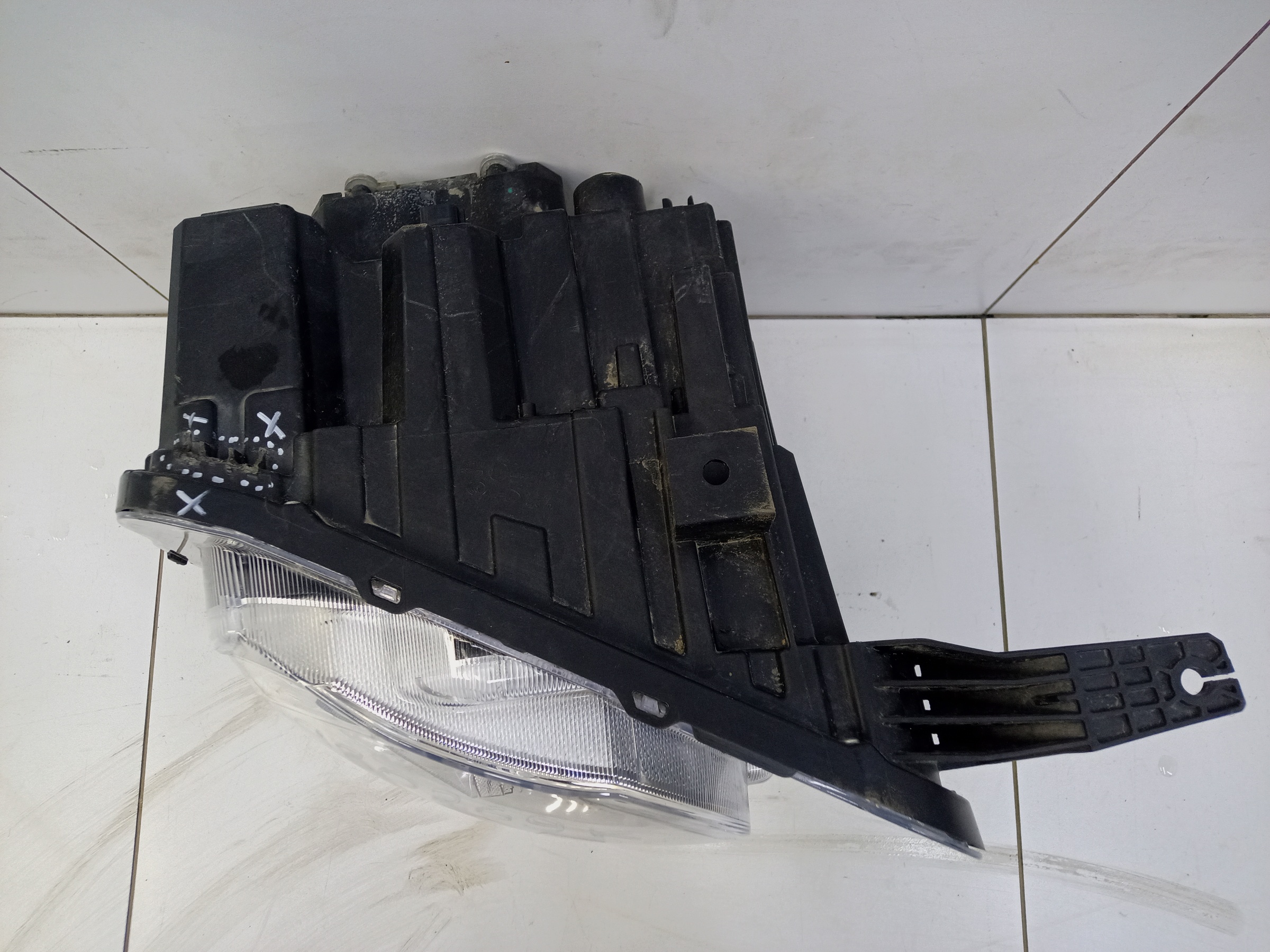 Фара передняя правая Haval H3 LED