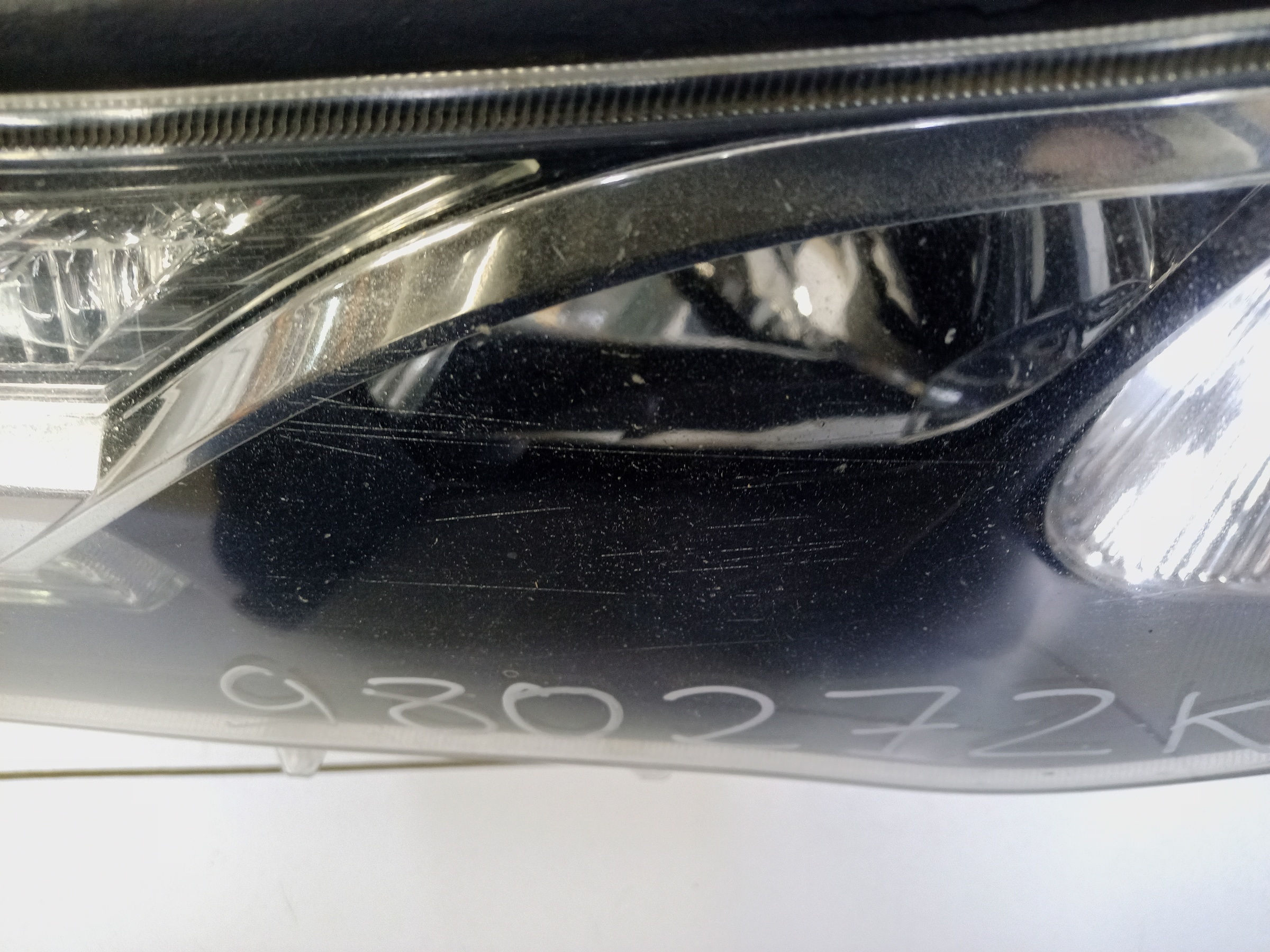 Фара передняя левая Toyota RAV4 CA40 ксенон