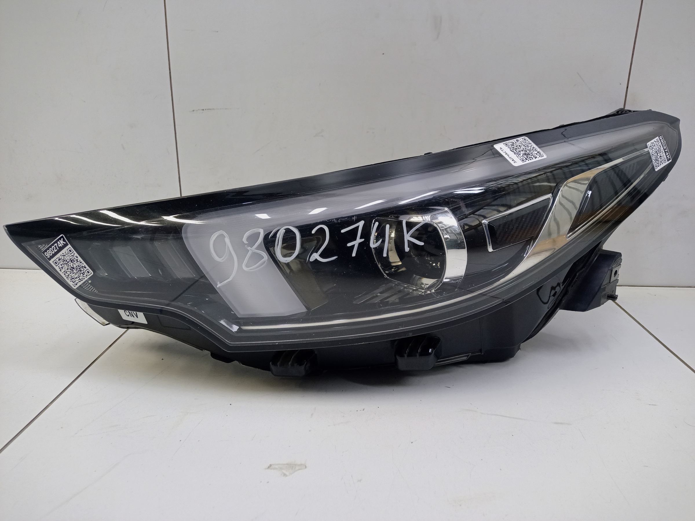 Фара передняя левая Omoda S5 LED