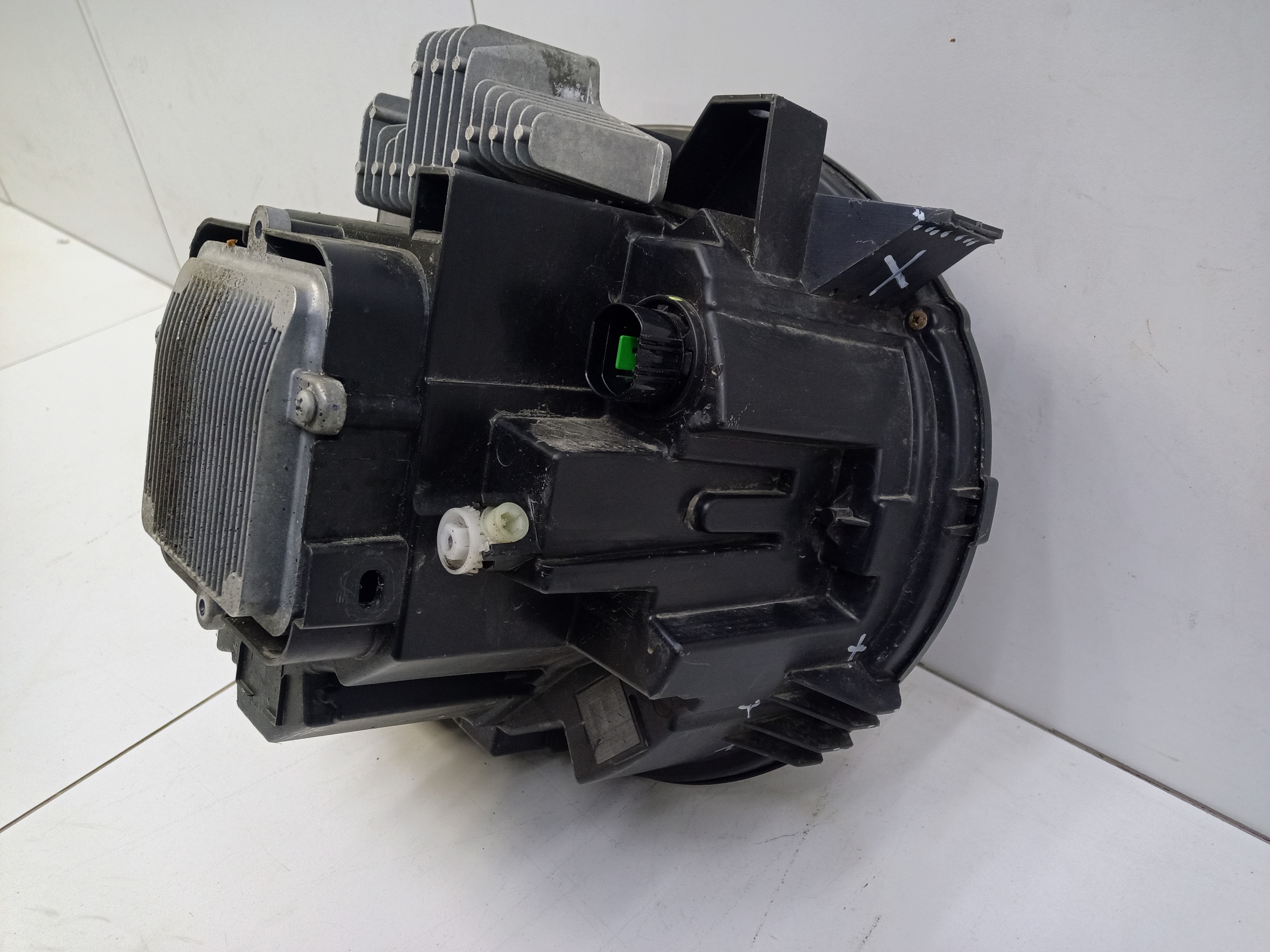 Фара передняя левая Haval Dargo LED