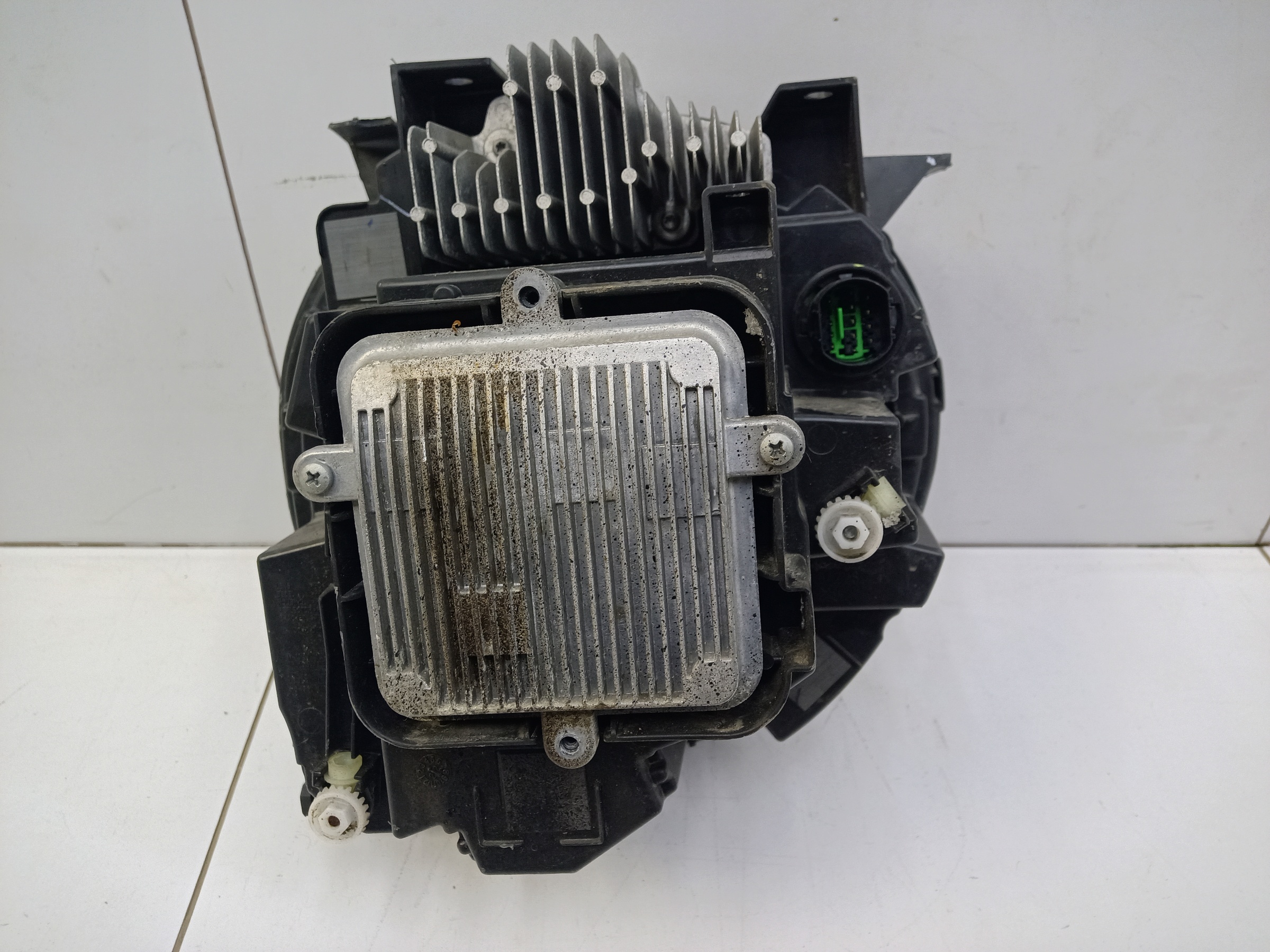 Фара передняя левая Haval Dargo LED