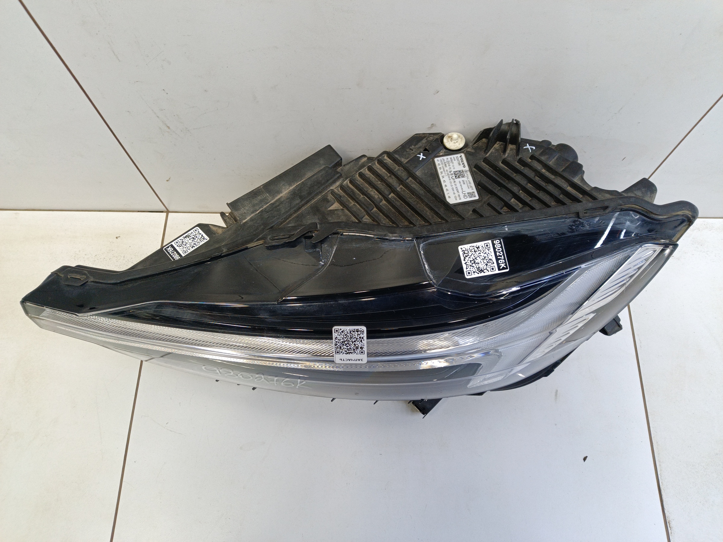 Фара передняя левая Volvo XC60 2 Full LED