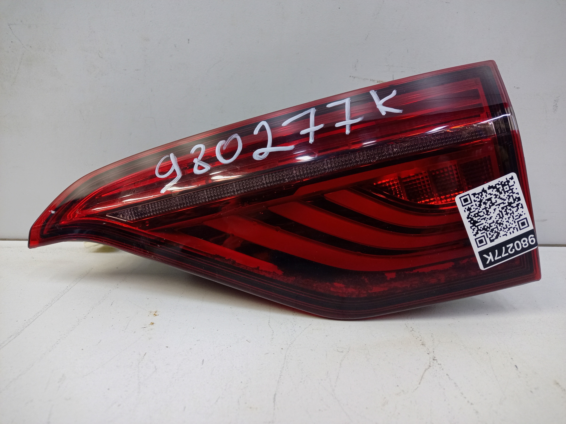 Фонарь задний правый внутренний Geely Tugella LED