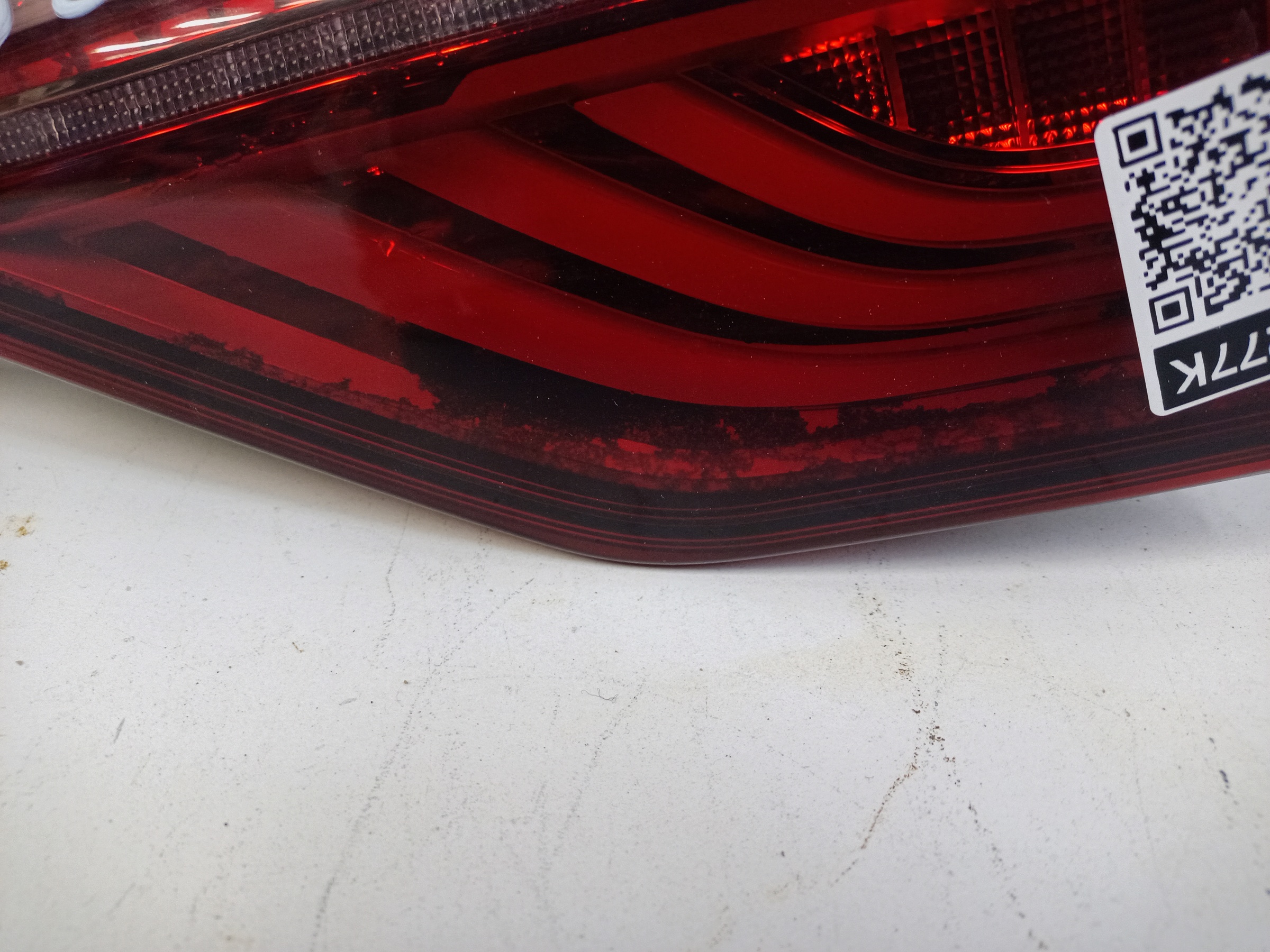 Фонарь задний правый внутренний Geely Tugella LED