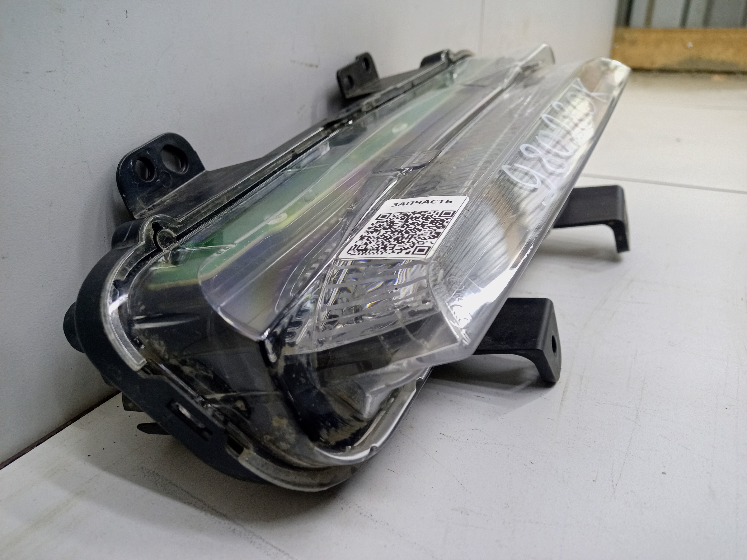 Фара ДХО передняя правая Geely Preface